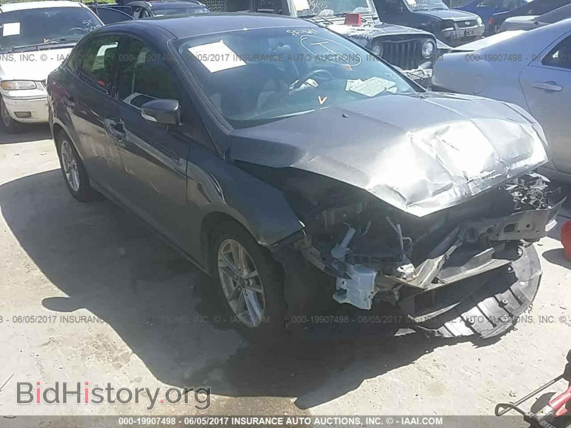 2015 Ford Focus - VIN: 1FADP3F24FL296290 - Photo 6