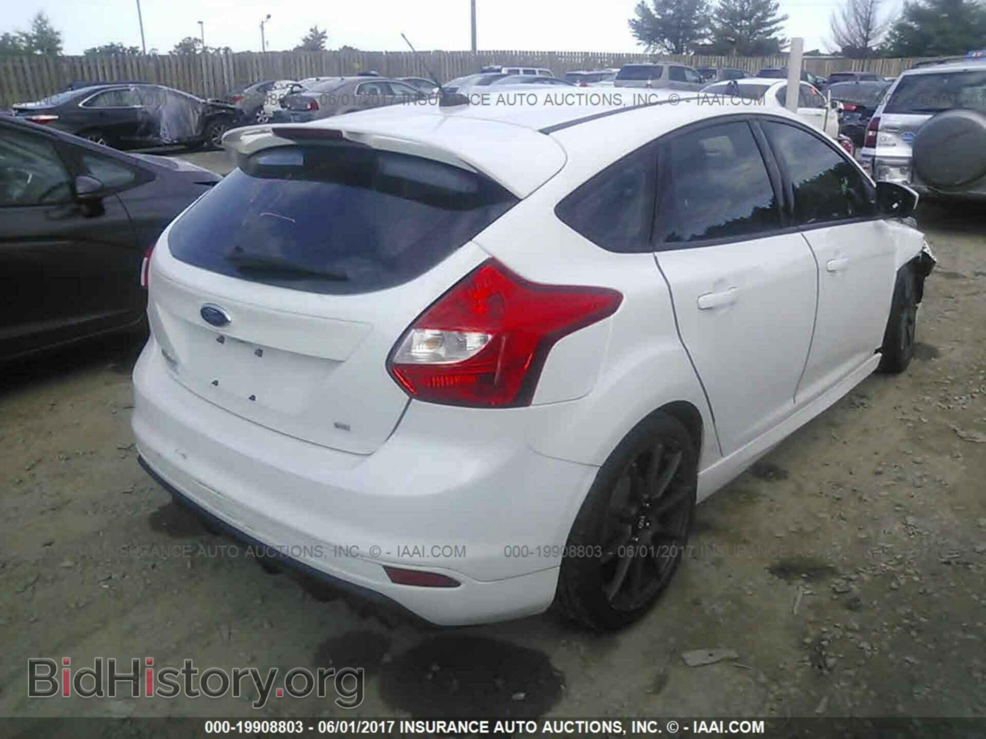 2012 Ford Focus - VIN: 1FAHP3K22CL360751 - Photo 4