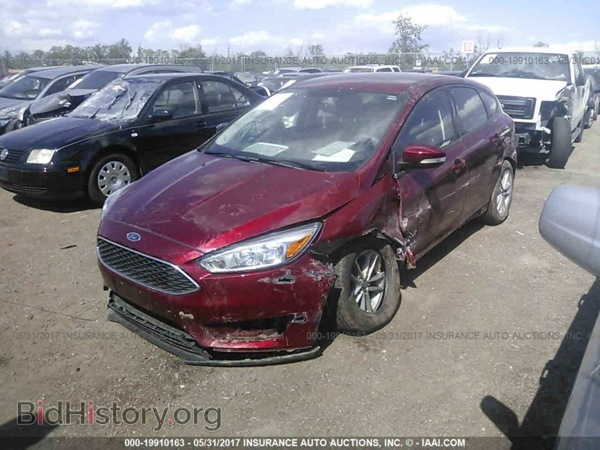 2016 Ford Focus - VIN: 1FADP3K24GL403622 - Фото 2