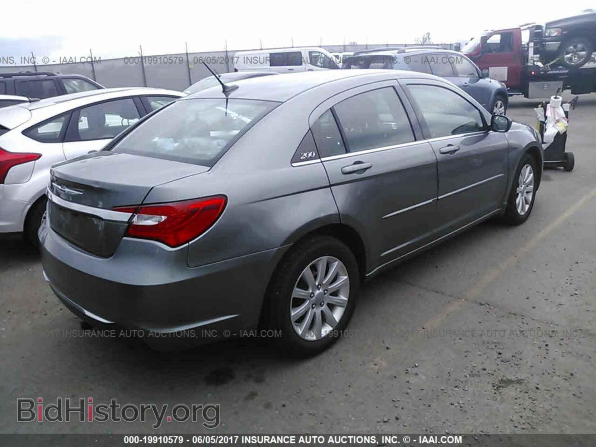 2012 Chrysler 200 - VIN: 1C3CCBBB6CN208023 - Фото 4