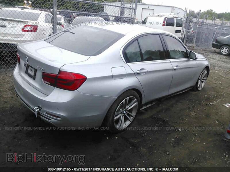 2016 BMW 340 (VIN WBA8B7G51GNT14838) — photo 4 of 10
