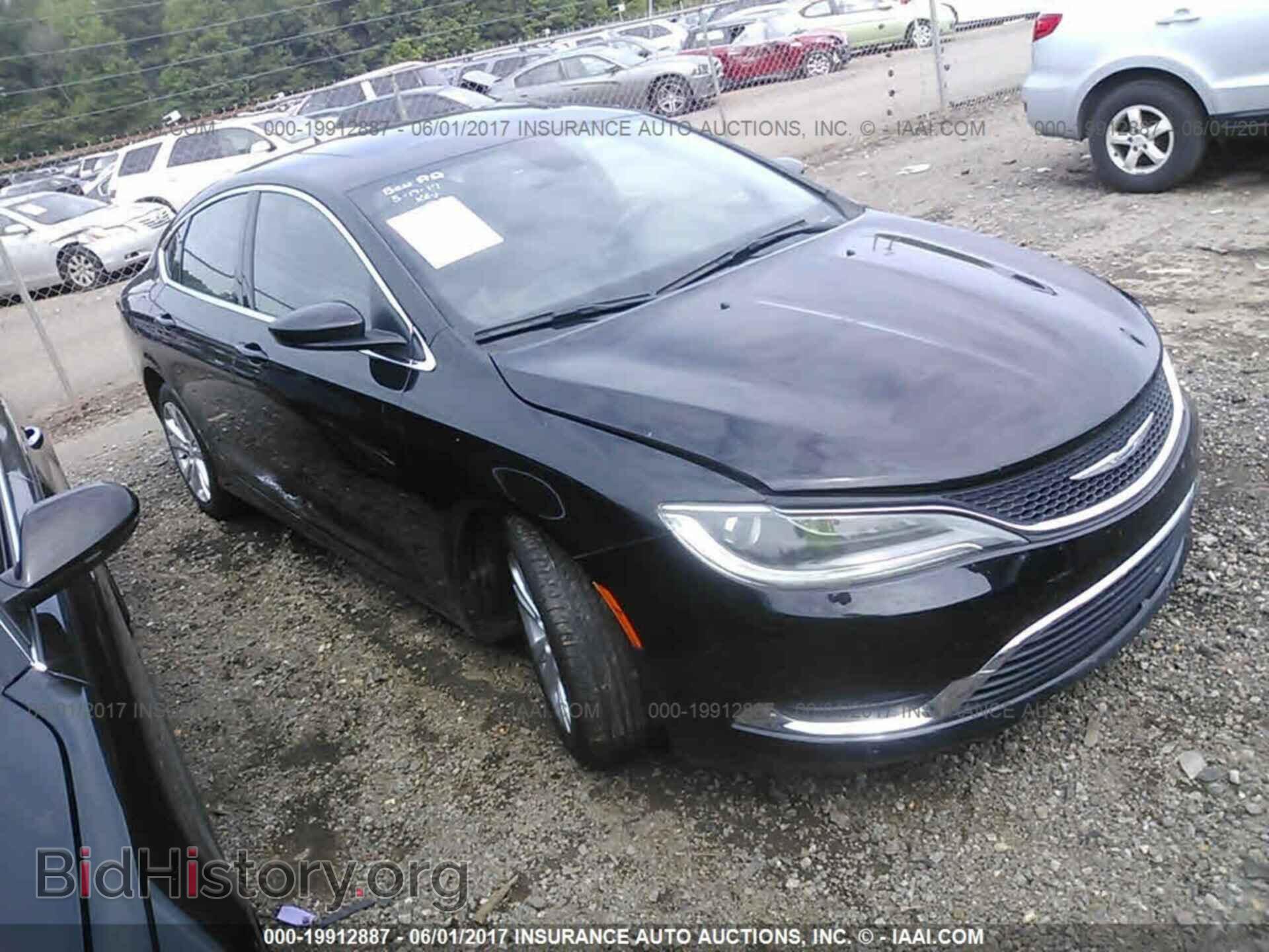 Photo 1C3CCCAB2FN642869 - Chrysler 200 2015