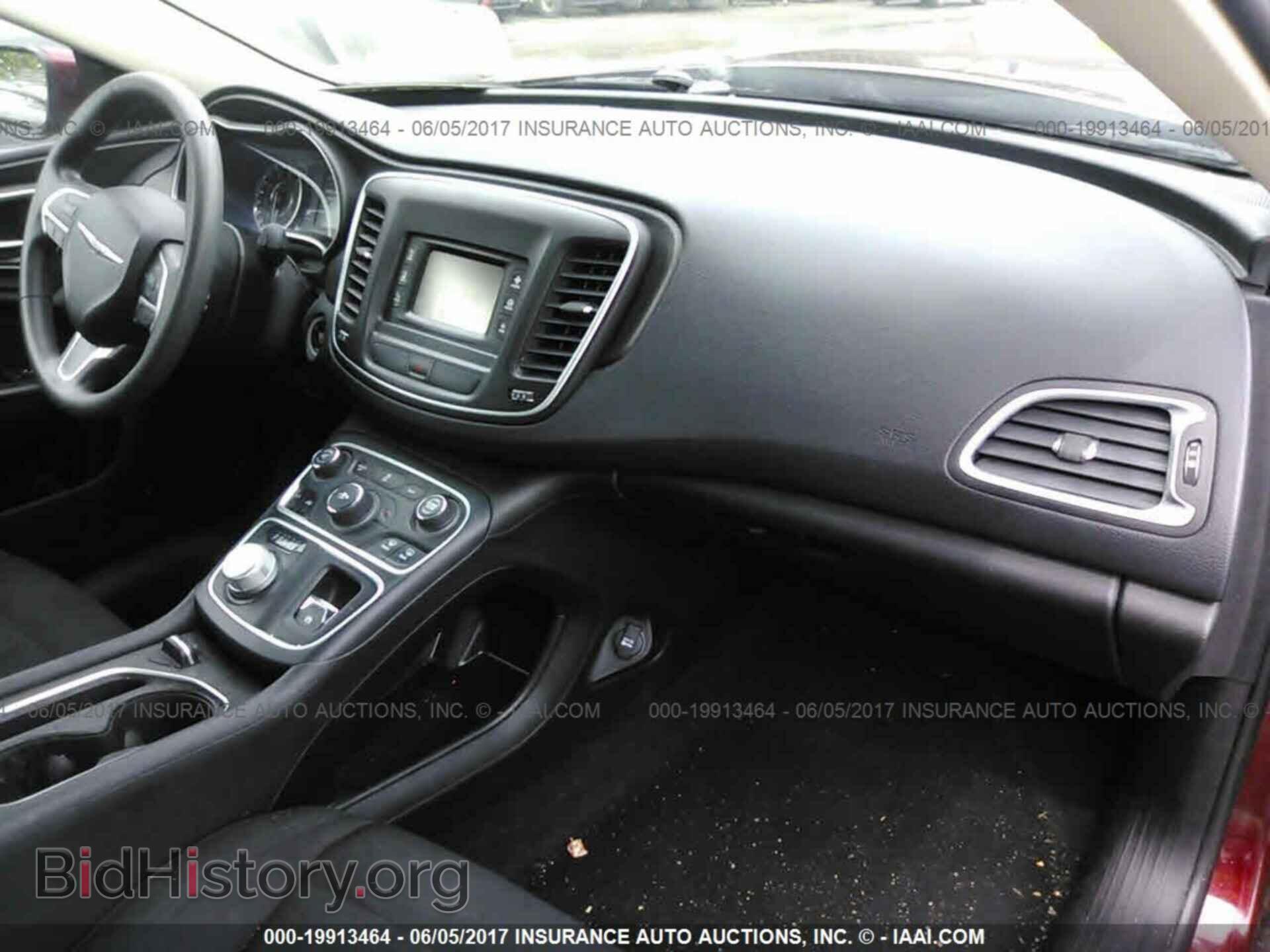 2015 Chrysler 200 - VIN: 1C3CCCAB2FN571561 - Photo 5