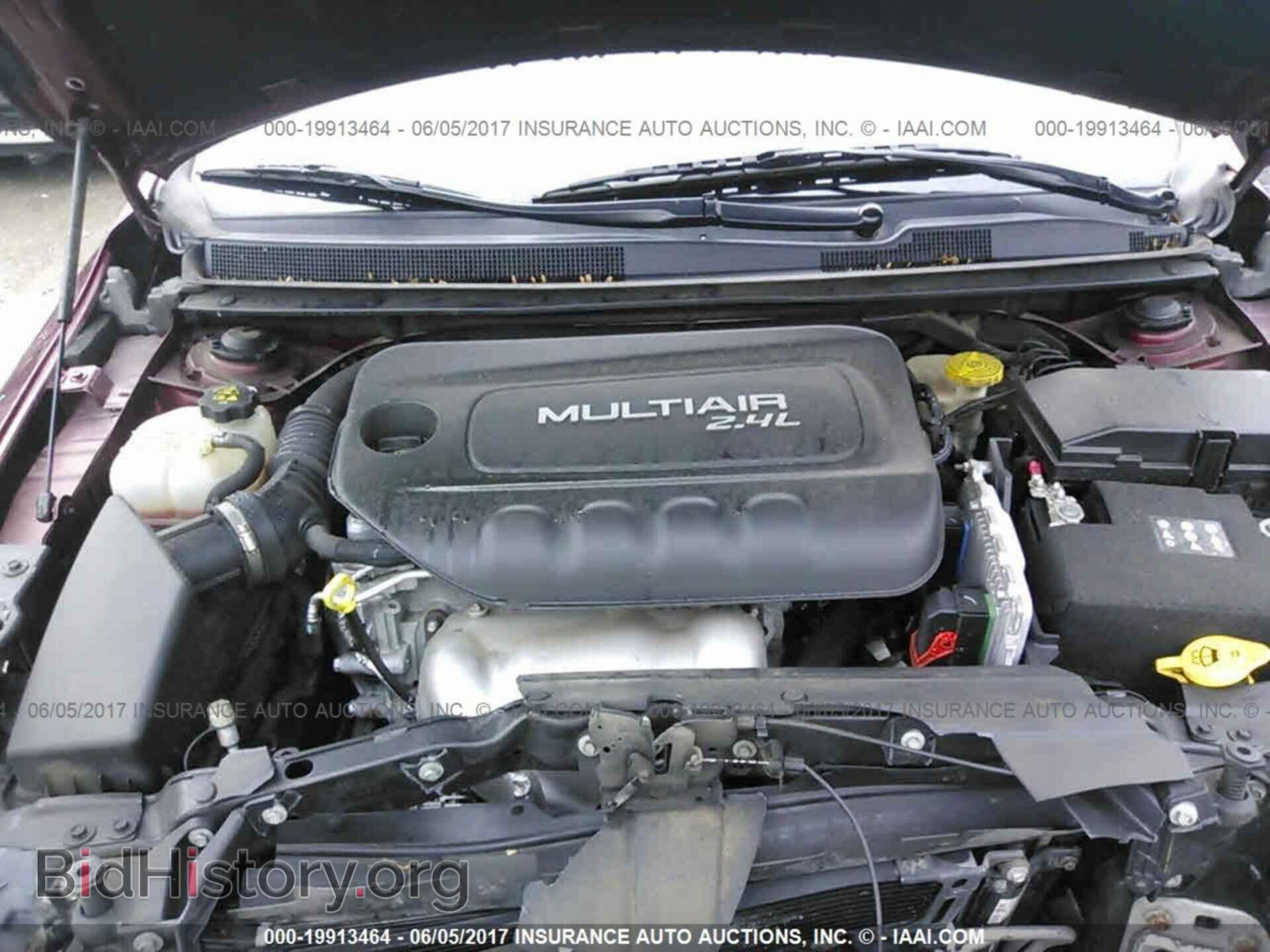 2015 Chrysler 200 - VIN: 1C3CCCAB2FN571561 - Photo 10