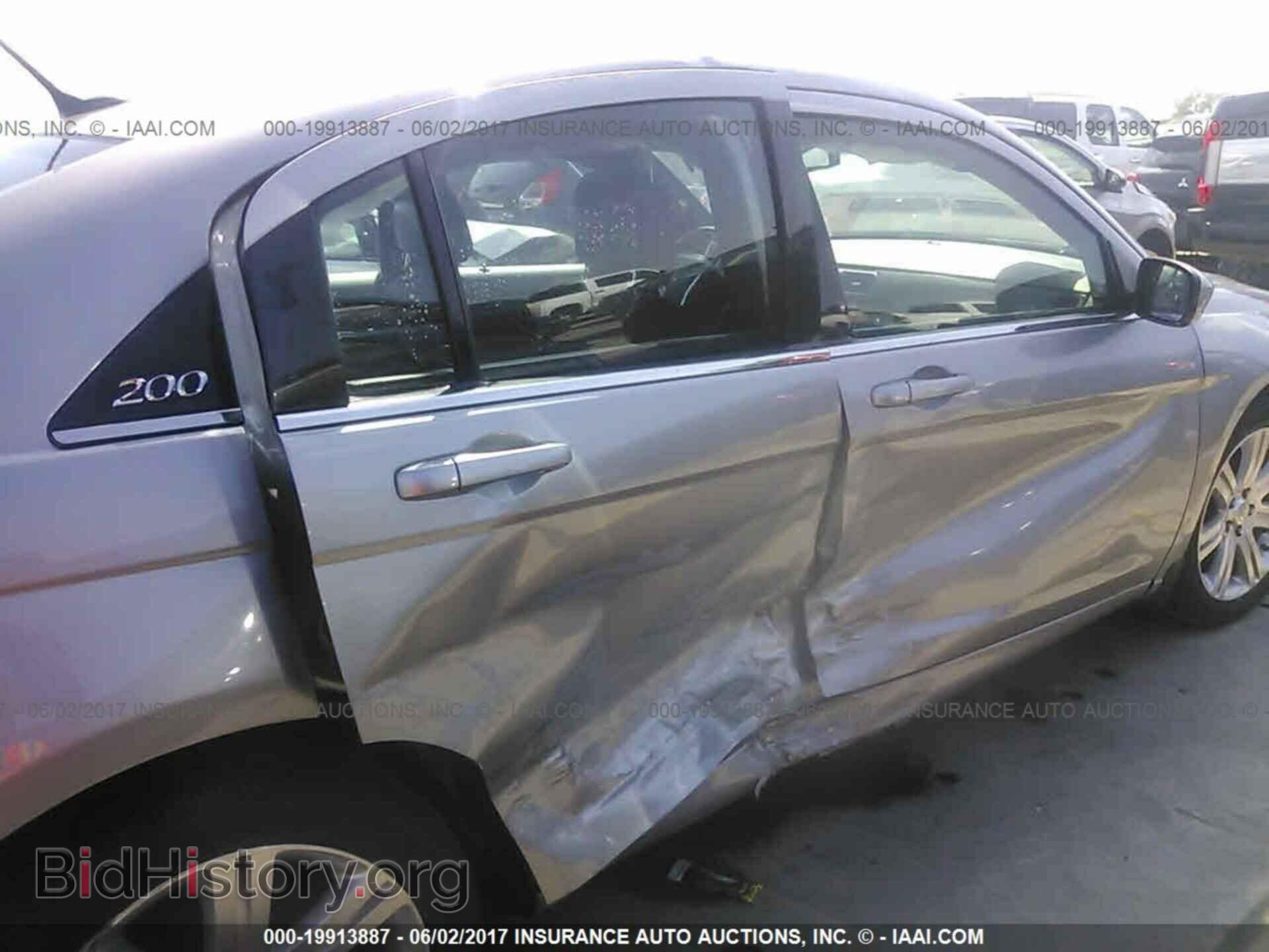 2014 Chrysler 200 - VIN: 1C3CCBBB4EN185103 - Photo 6