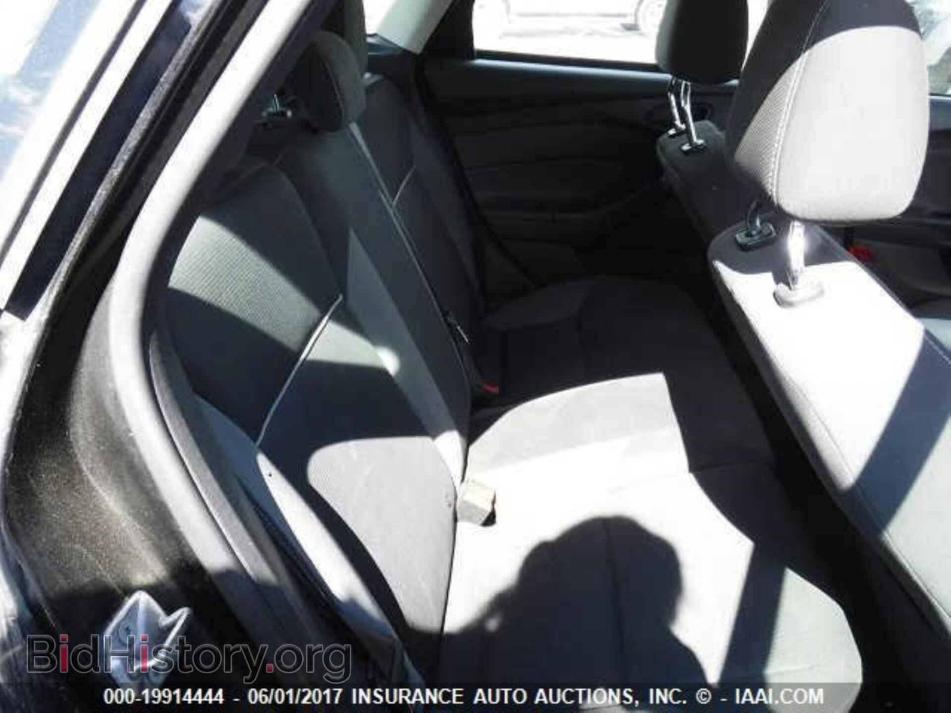 2012 Ford Focus - VIN: 1FAHP3K21CL216074 - Photo 8
