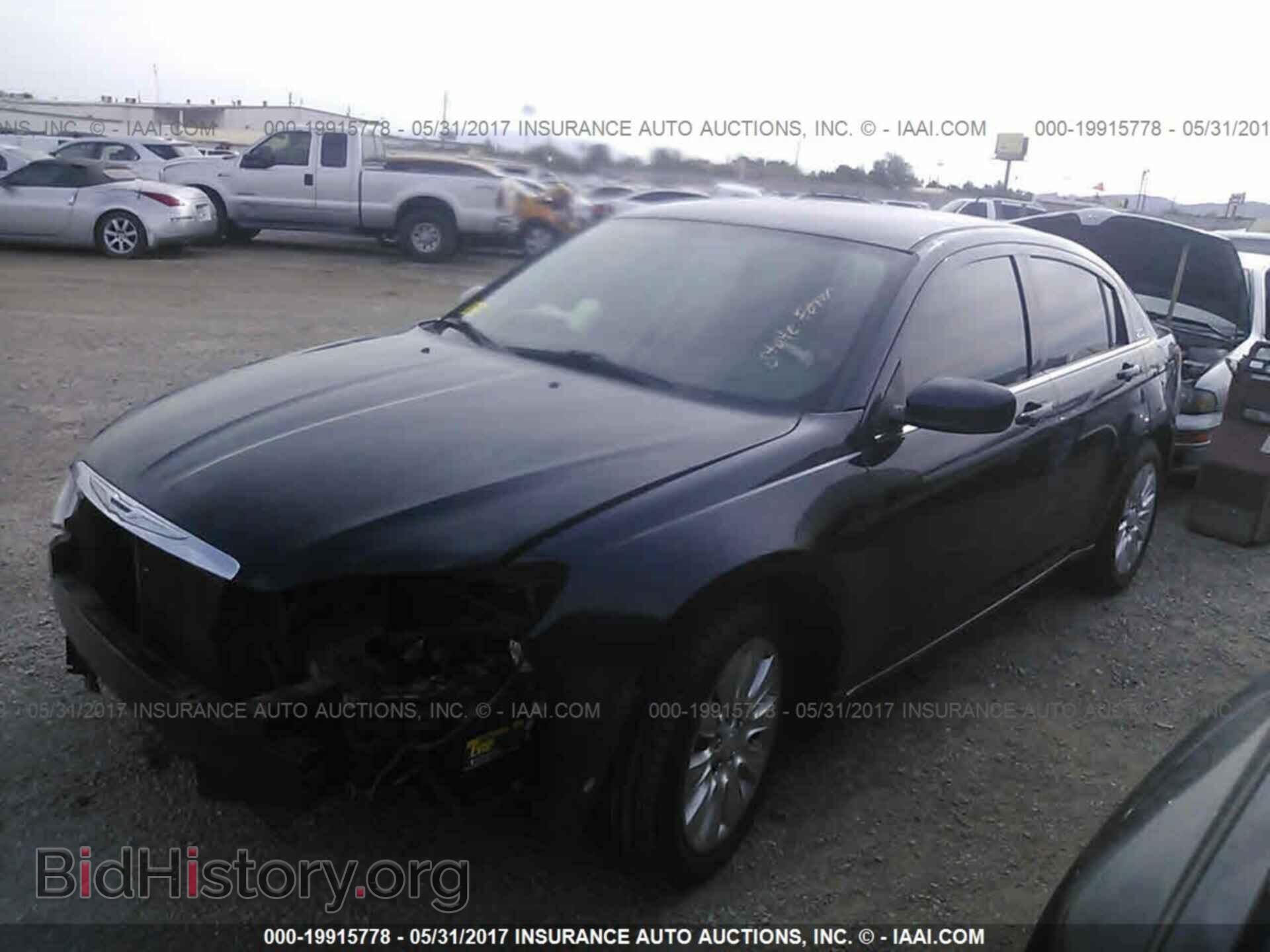 2012 Chrysler 200 - VIN: 1C3CCBAB7CN191962 - Фото 2