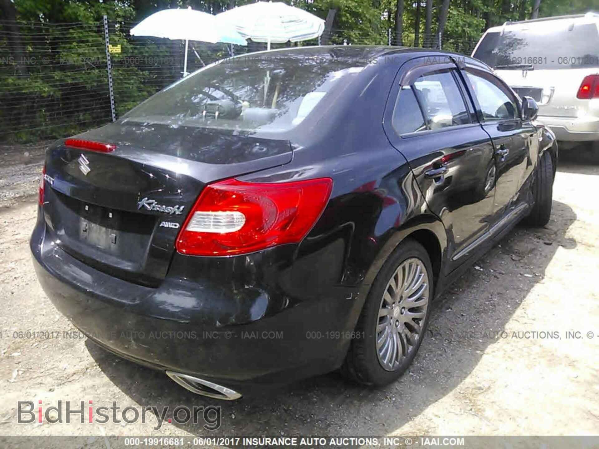 2011 Suzuki Kizashi - VIN: JS2RF9A32B6110282 - Фото 4