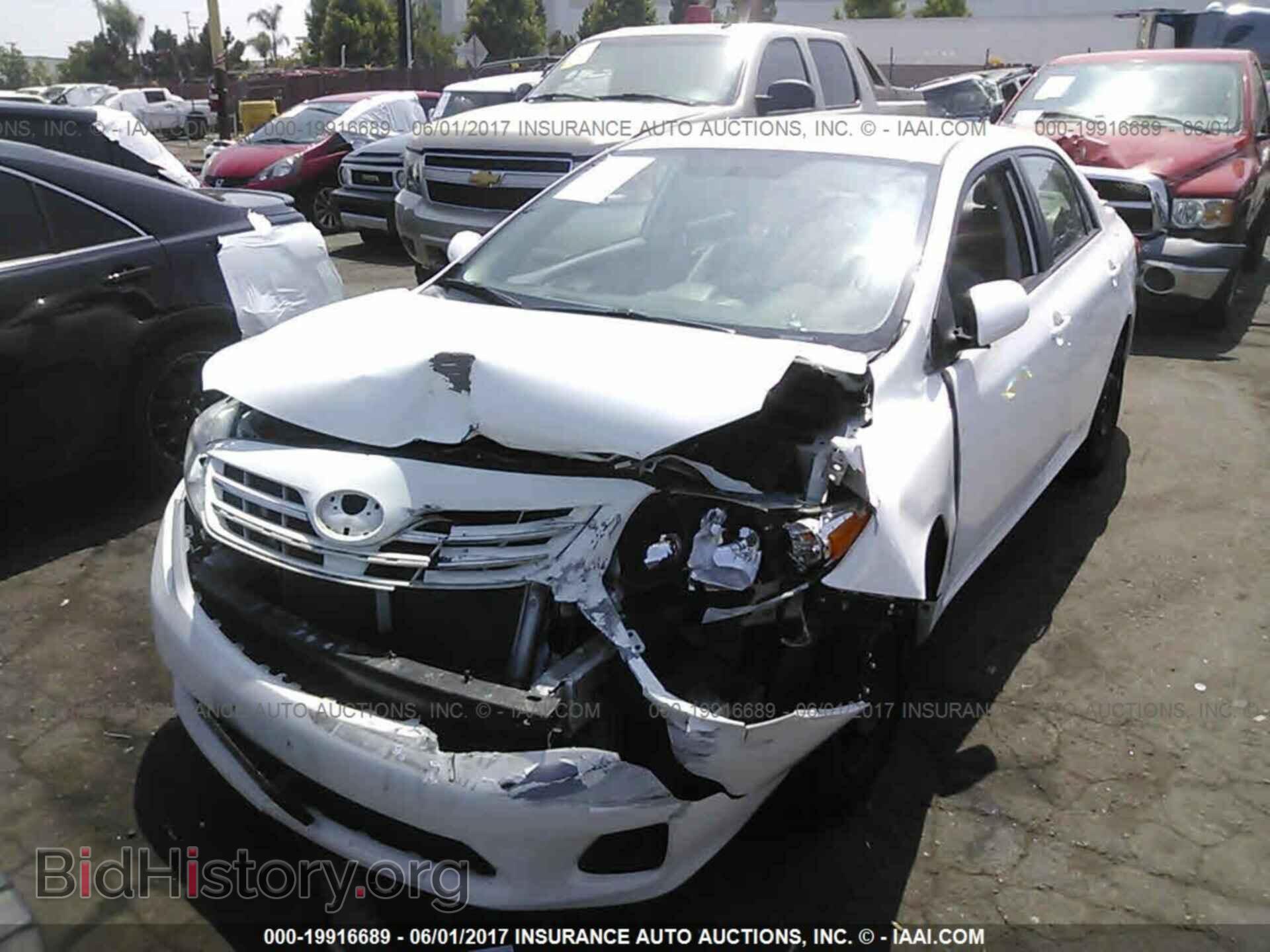 2013 Toyota Corolla - VIN: 5YFBU4EE7DP188892 - Фото 2