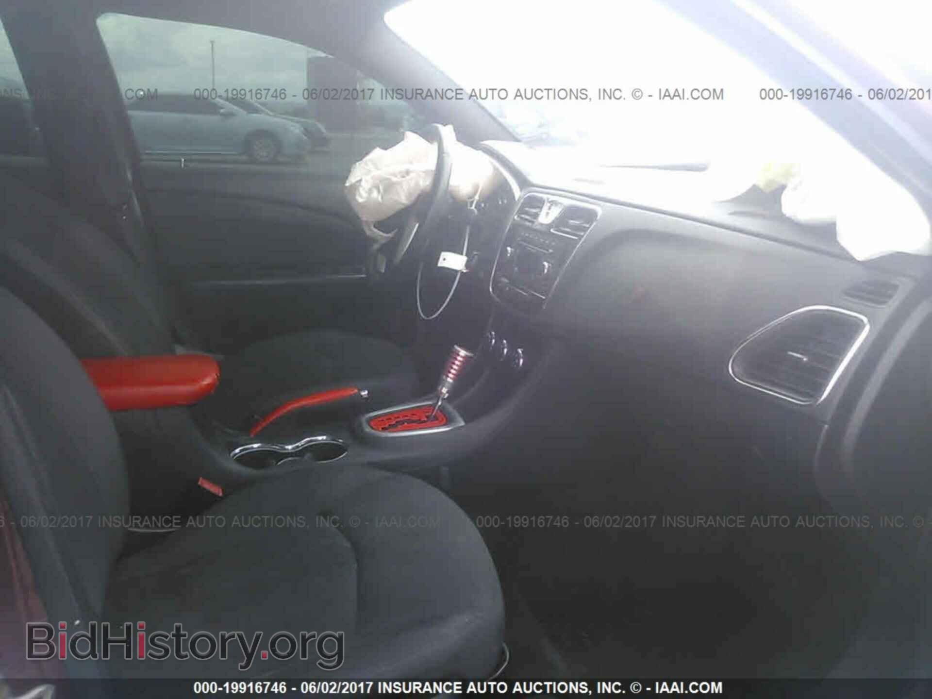 2013 Chrysler 200 - VIN: 1C3CCBBB7DN639648 - Photo 5