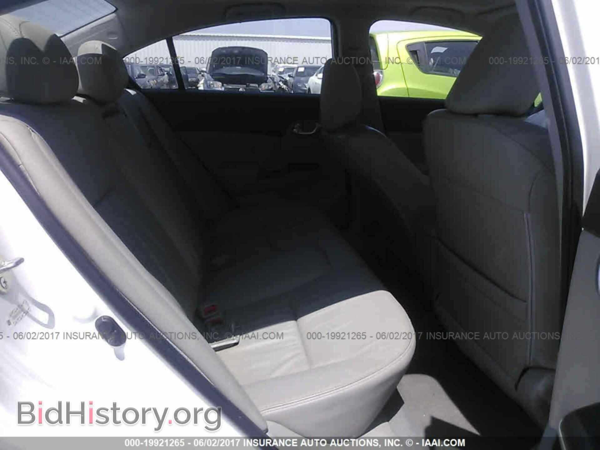 2012 Honda Civic - VIN: 2HGFB2F98CH570559 - Фото 8