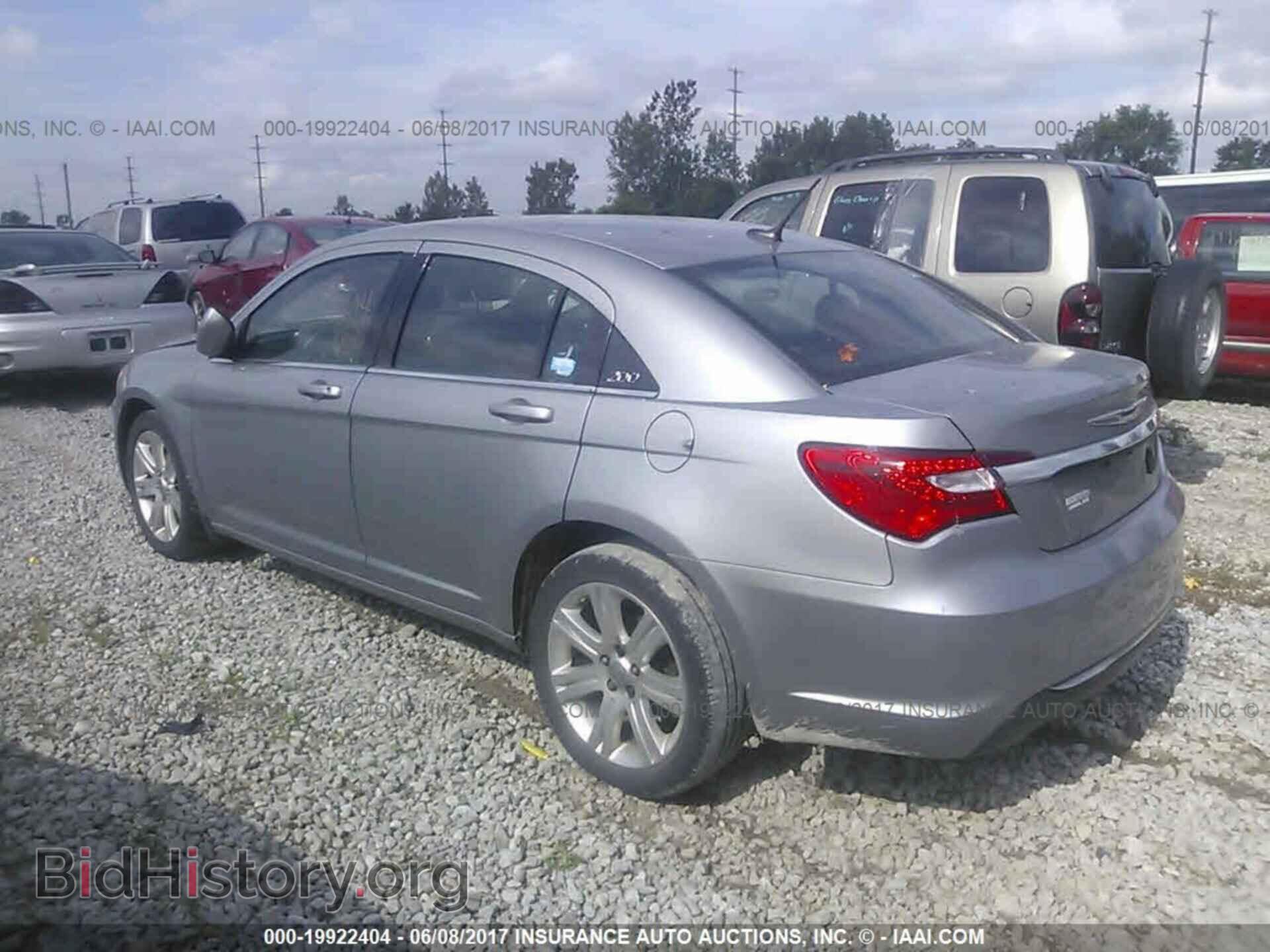2013 Chrysler 200 - VIN: 1C3CCBAB5DN705504 - Photo 3