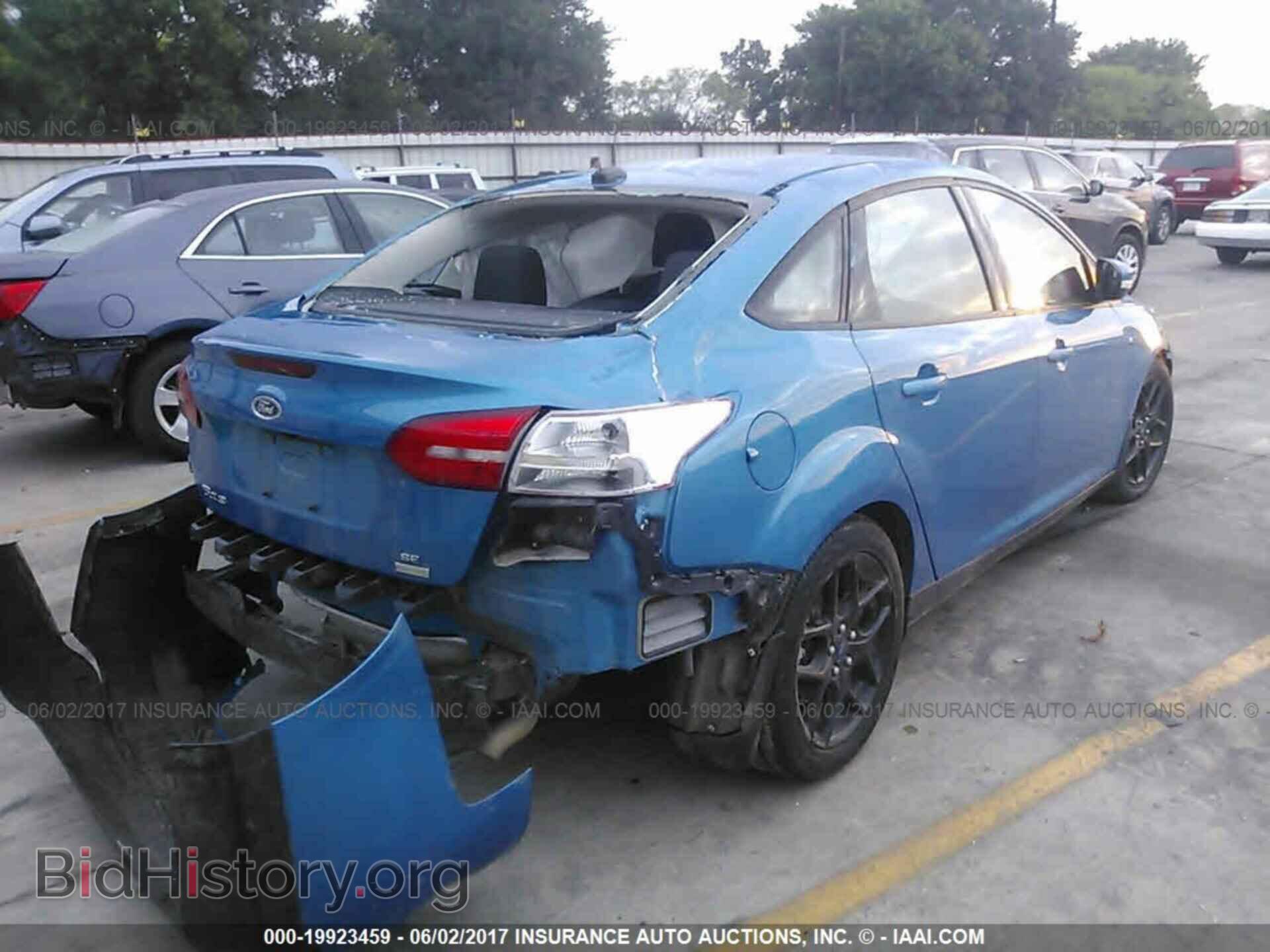 2016 Ford Focus - VIN: 1FADP3FE3GL275281 - Фото 4