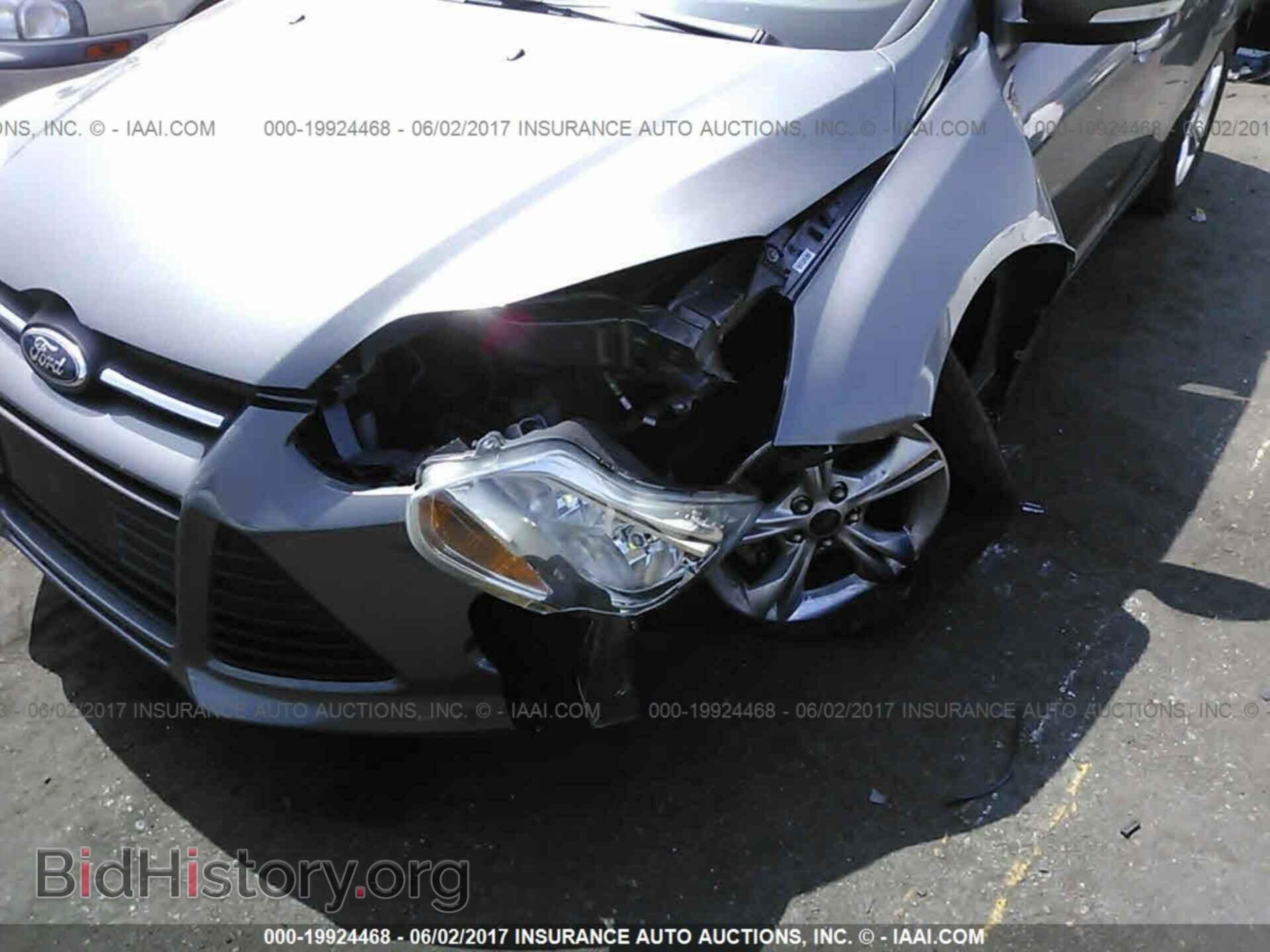 2014 Ford Focus - VIN: 1FADP3F23EL355652 - Photo 6