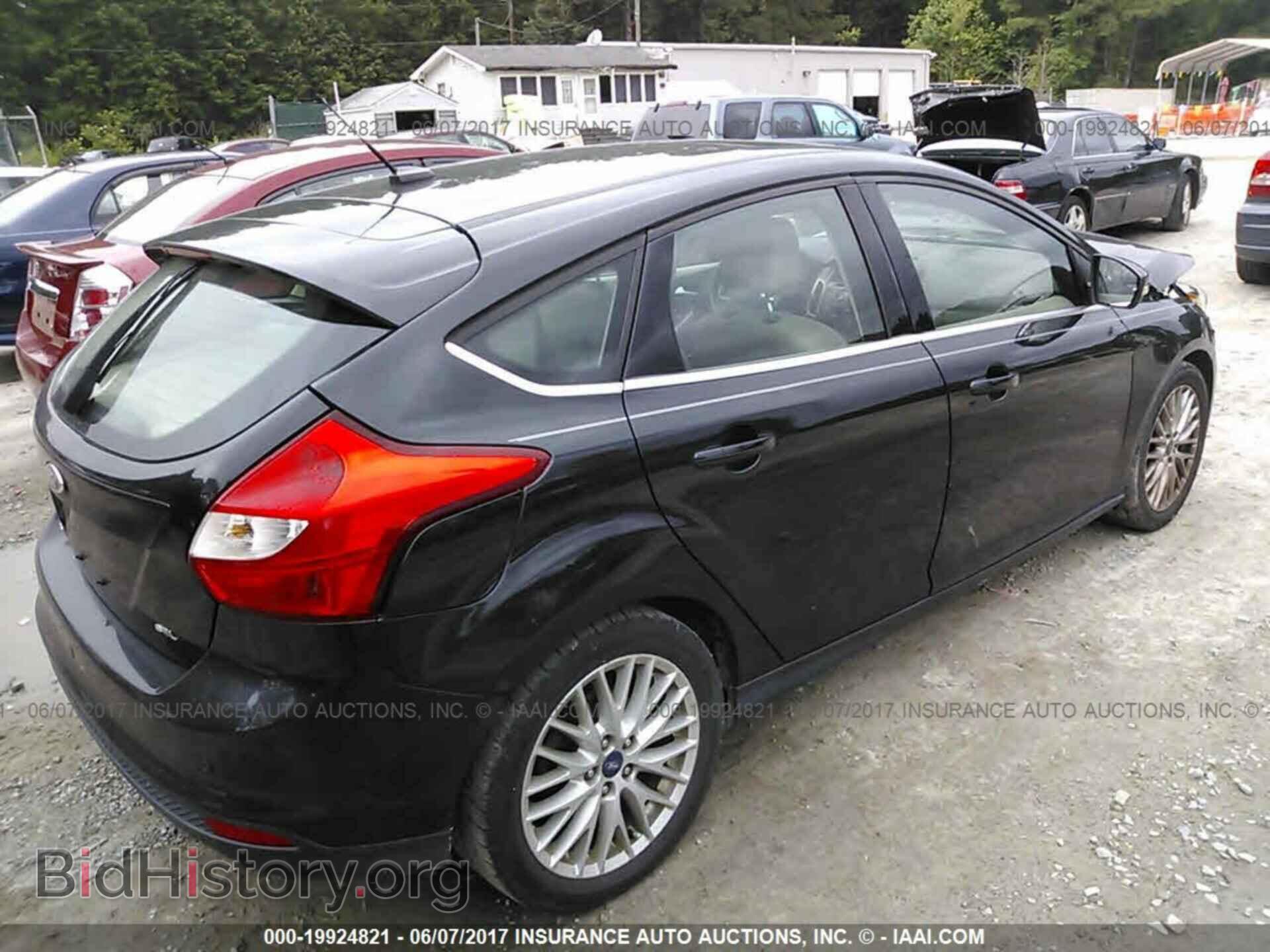 2012 Ford Focus - VIN: 1FAHP3M29CL138558 - Фото 4