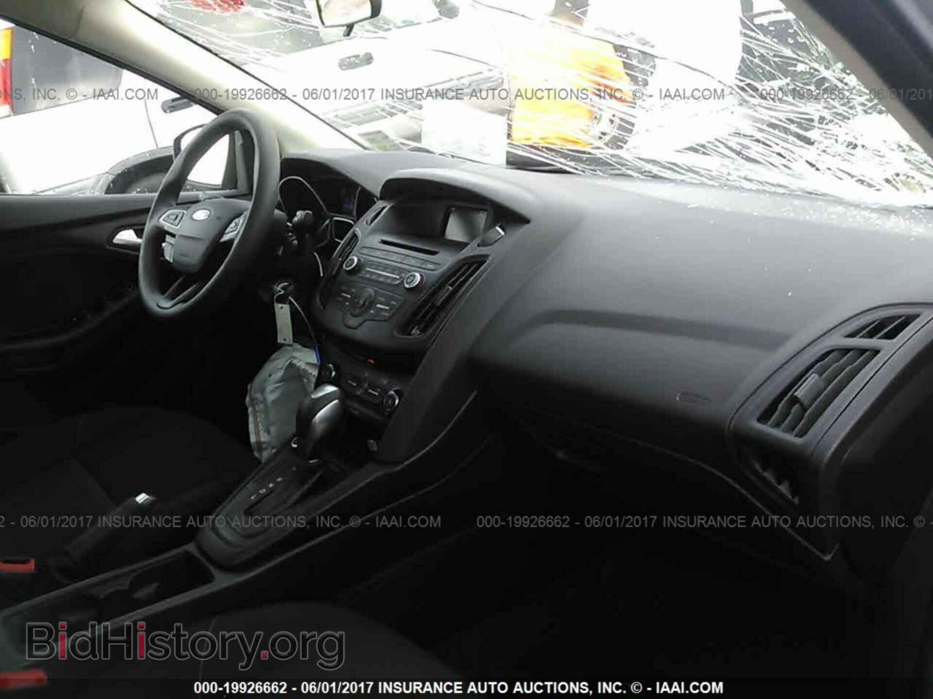 2016 Ford Focus - VIN: 1FADP3F24GL205262 - Фото 5