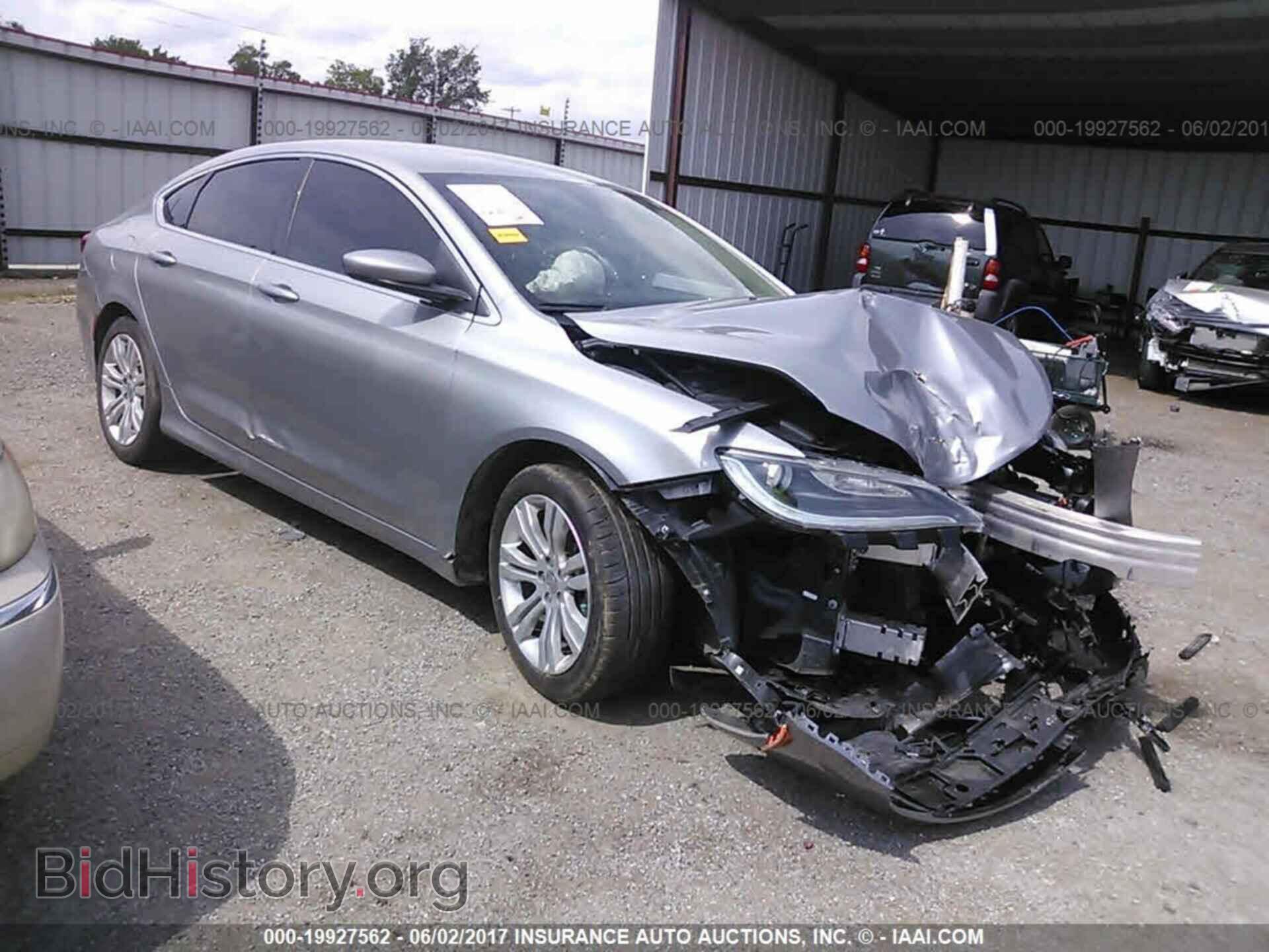 Photo 1C3CCCAB4FN686422 - Chrysler 200 2015