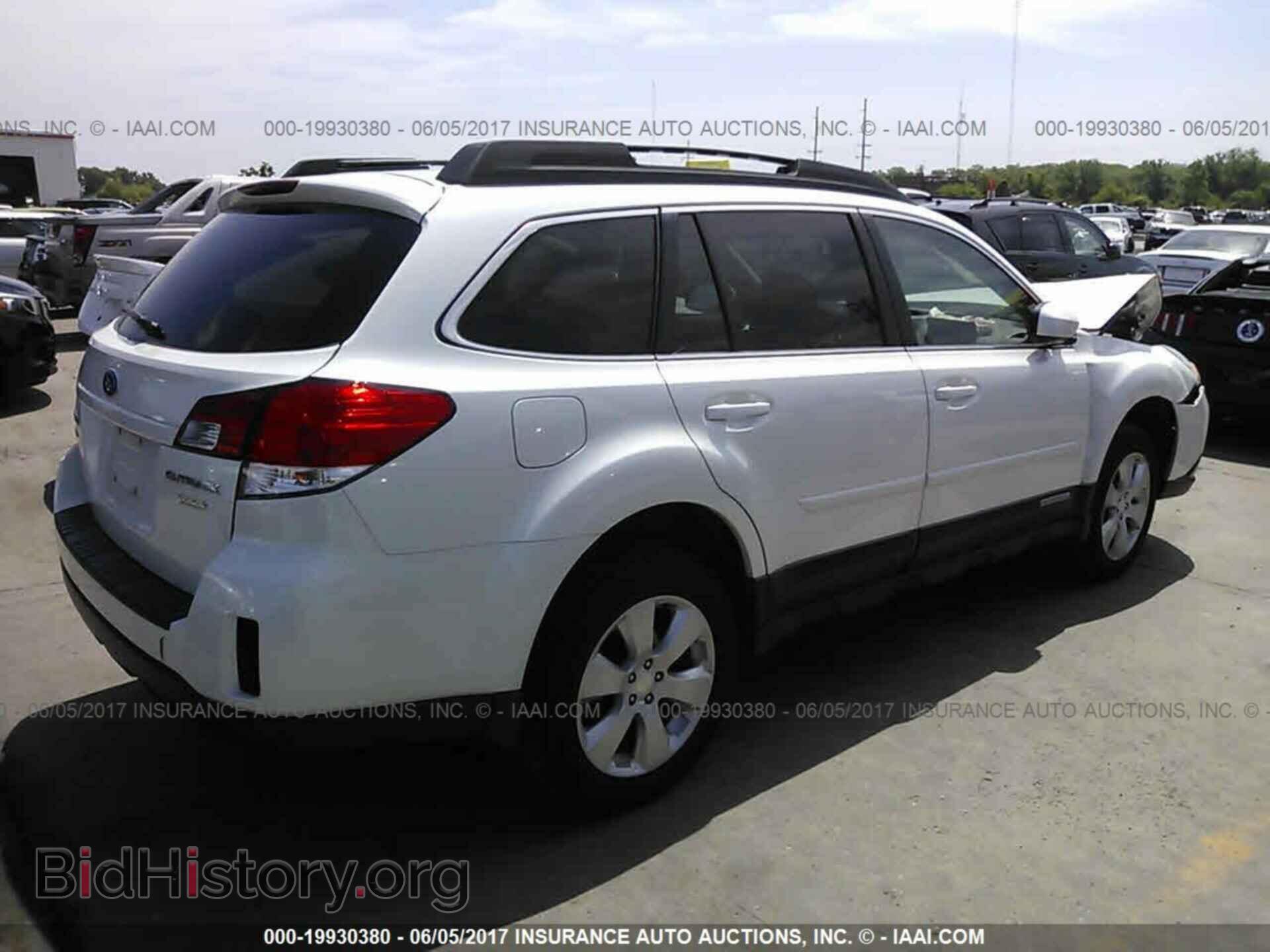 2011 Subaru Outback - VIN: 4S4BRBGC7B3429059 - Фото 4