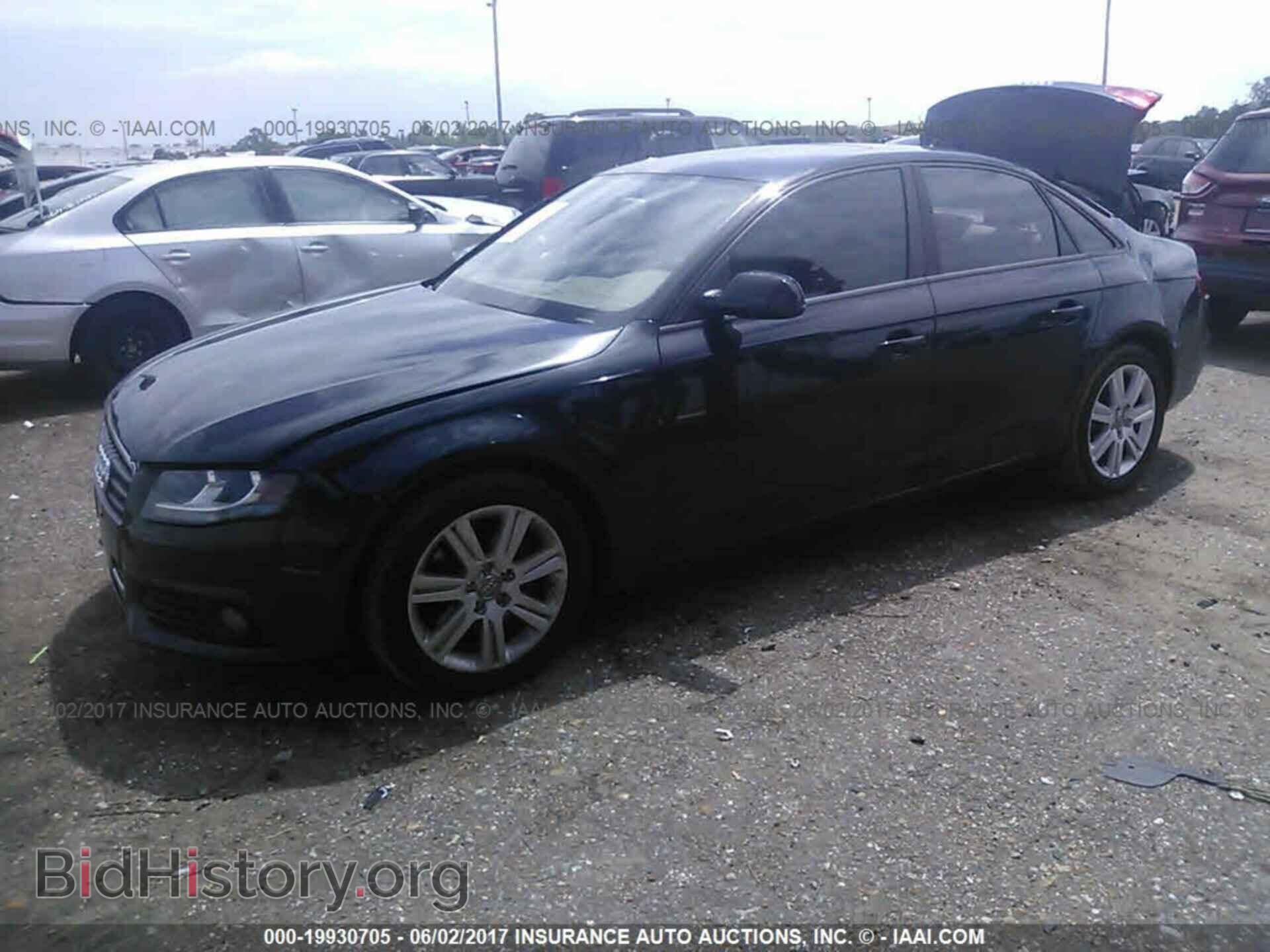 2011 Audi A4 - VIN: WAUDFAFL3BN011875 - Photo 2