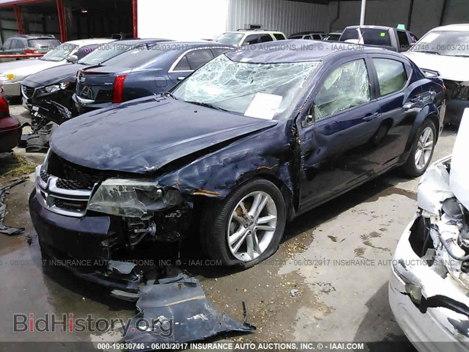 2013 Dodge Avenger - VIN: 1C3CDZAG7DN532926 - Фото 2