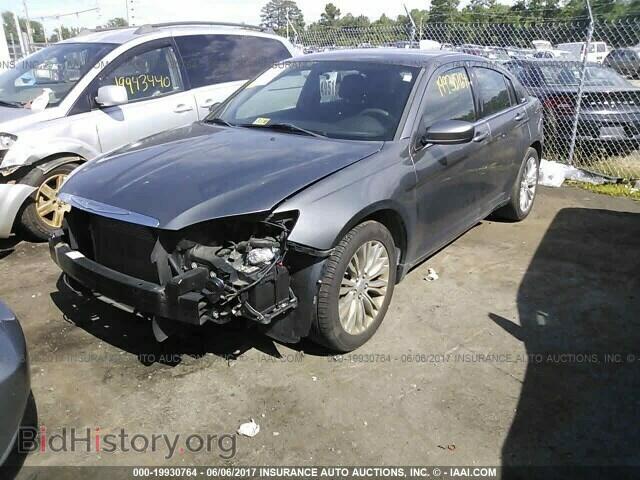 2012 Chrysler 200 - VIN: 1C3CCBAB9CN282246 - Фото 2