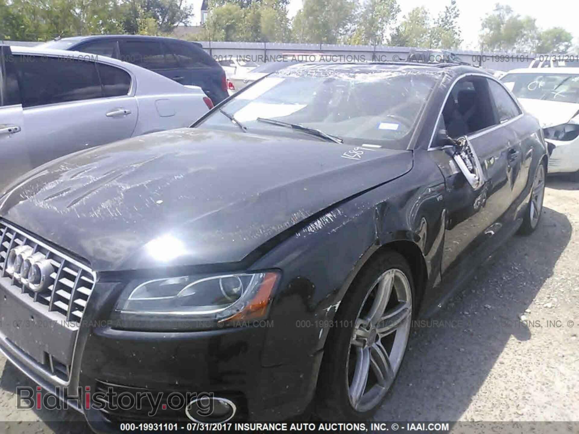 2011 Audi S5 - VIN: WAUVVAFR5BA041589 - Фото 2