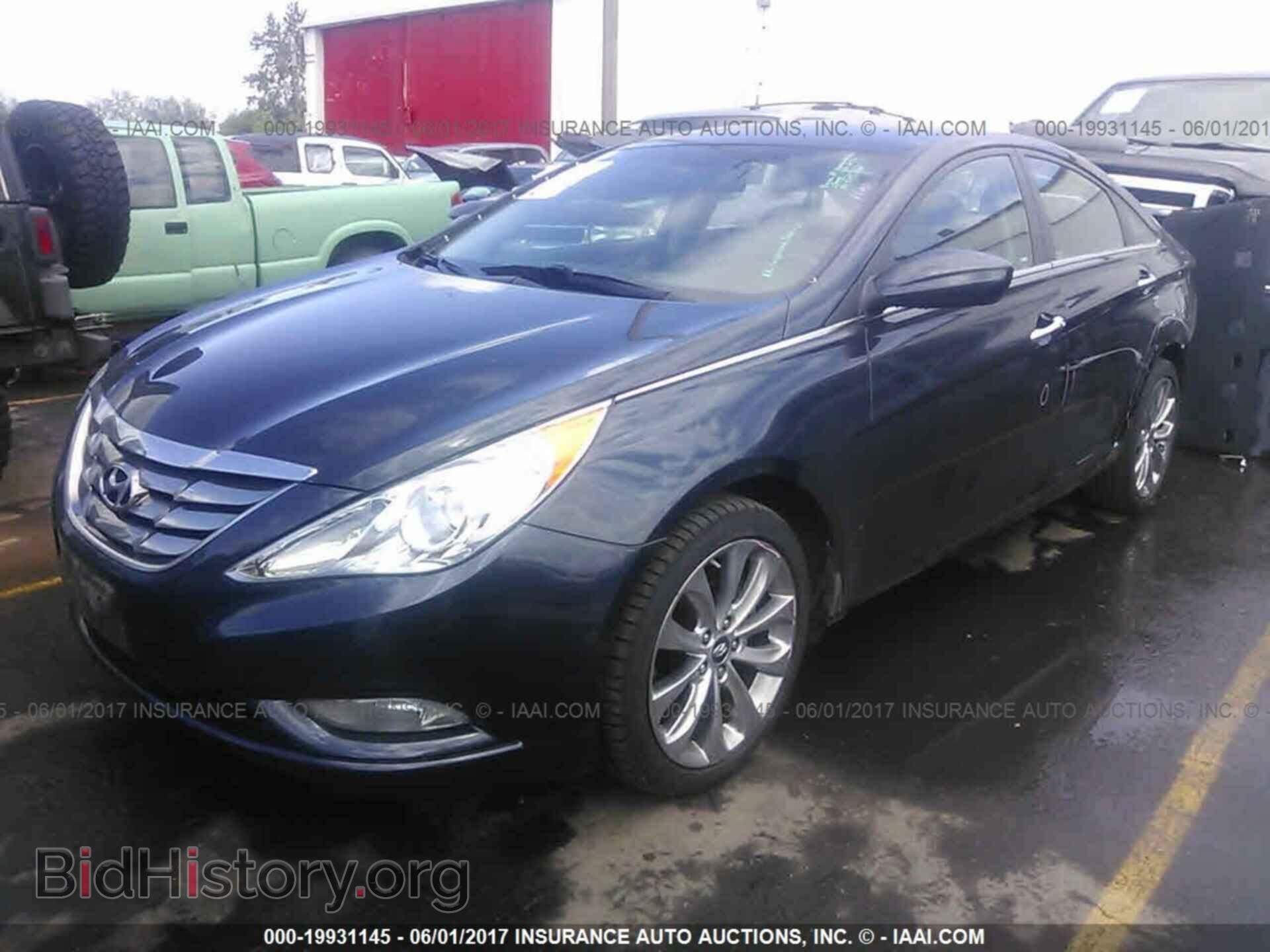 2012 Hyundai Sonata - VIN: 5NPEC4AC0CH387797 - Фото 2