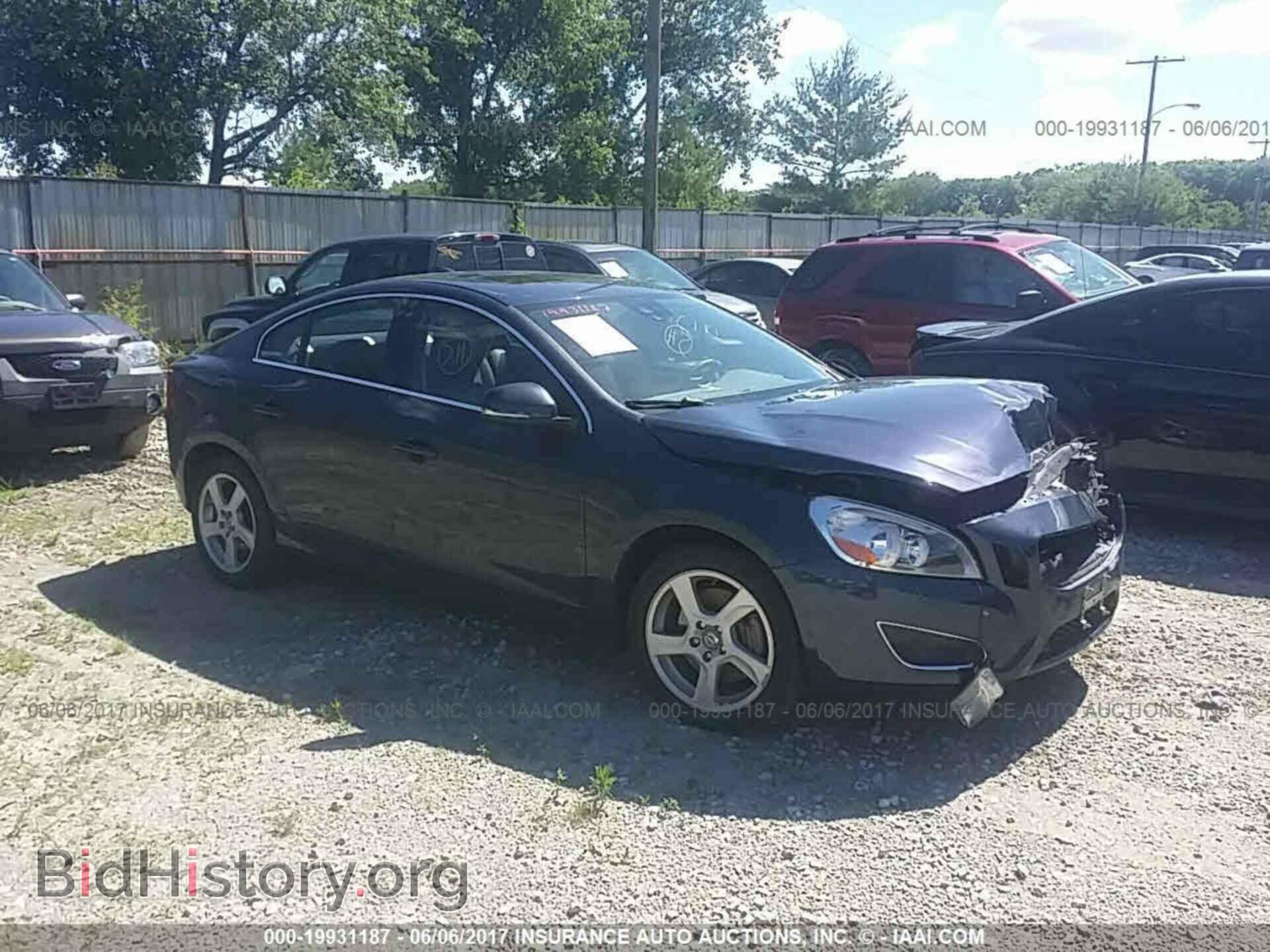 Фотография YV1622FS6C2039302 - Volvo S60 2012