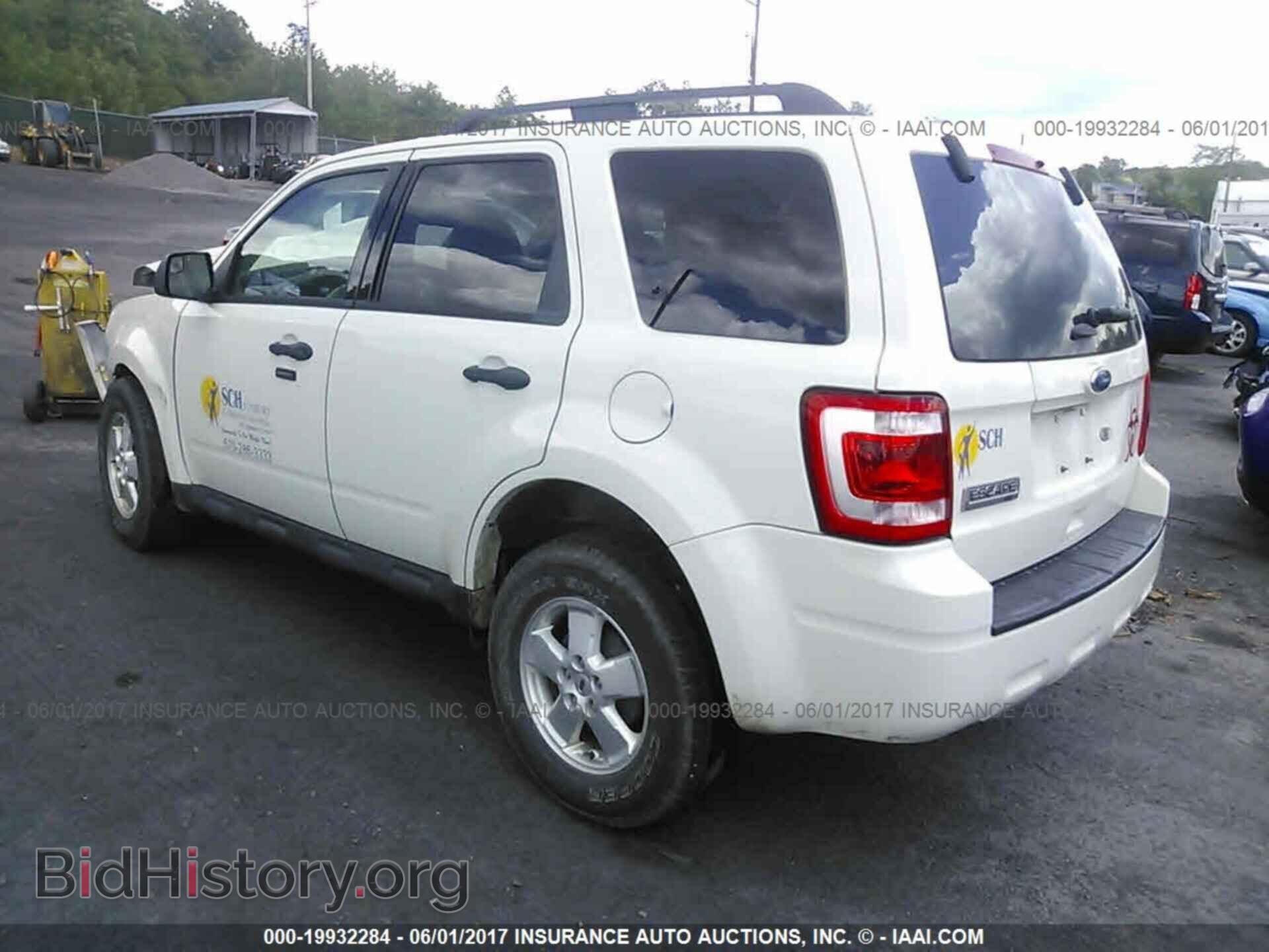 2012 Ford Escape - VIN: 1FMCU9D76CKB75113 - Photo 3