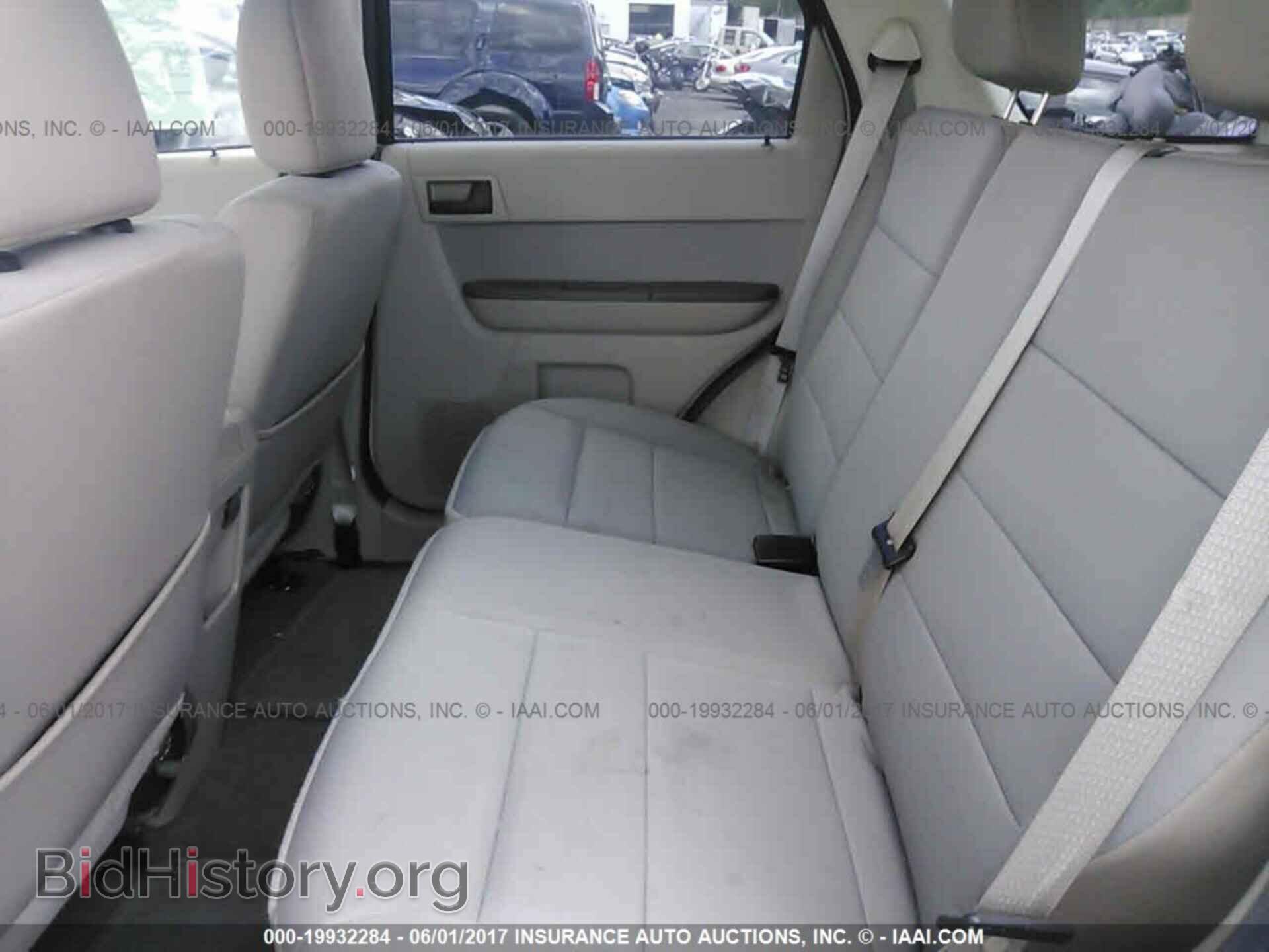 2012 Ford Escape - VIN: 1FMCU9D76CKB75113 - Photo 8