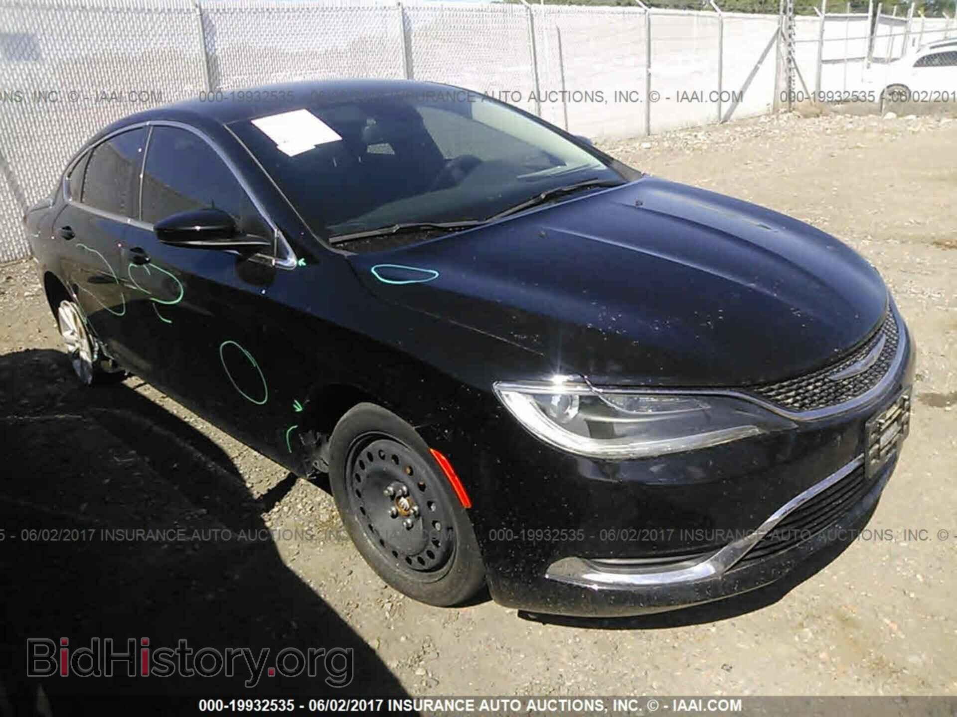 Photo 1C3CCCAB5FN597698 - Chrysler 200 2015