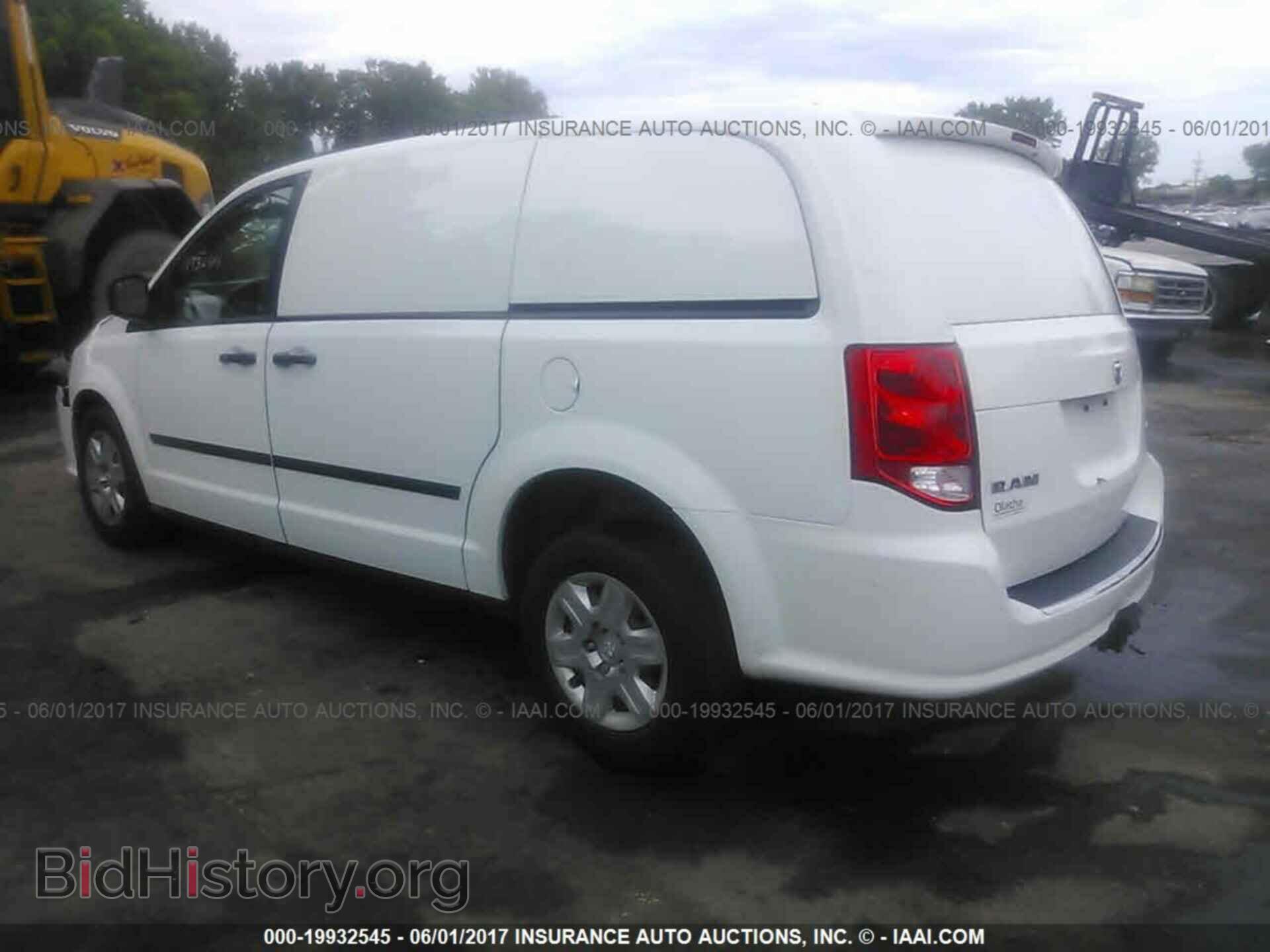 2014 Ram Tradesman - VIN: 2C4RRGAG7ER146281 - Фото 3