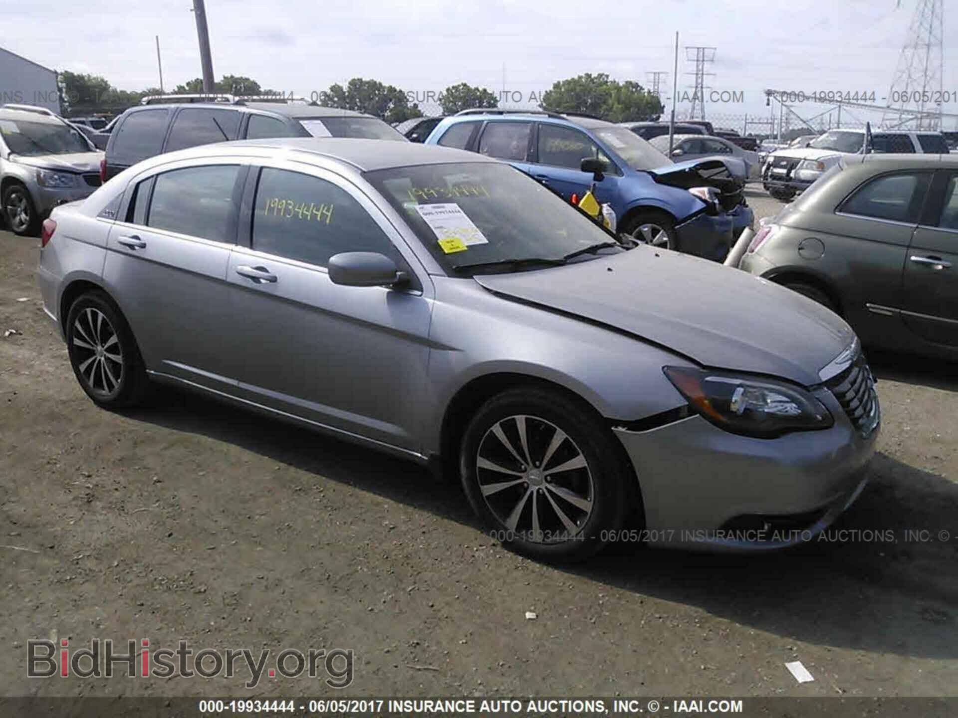 Photo 1C3CCBBB5DN631855 - Chrysler 200 2013