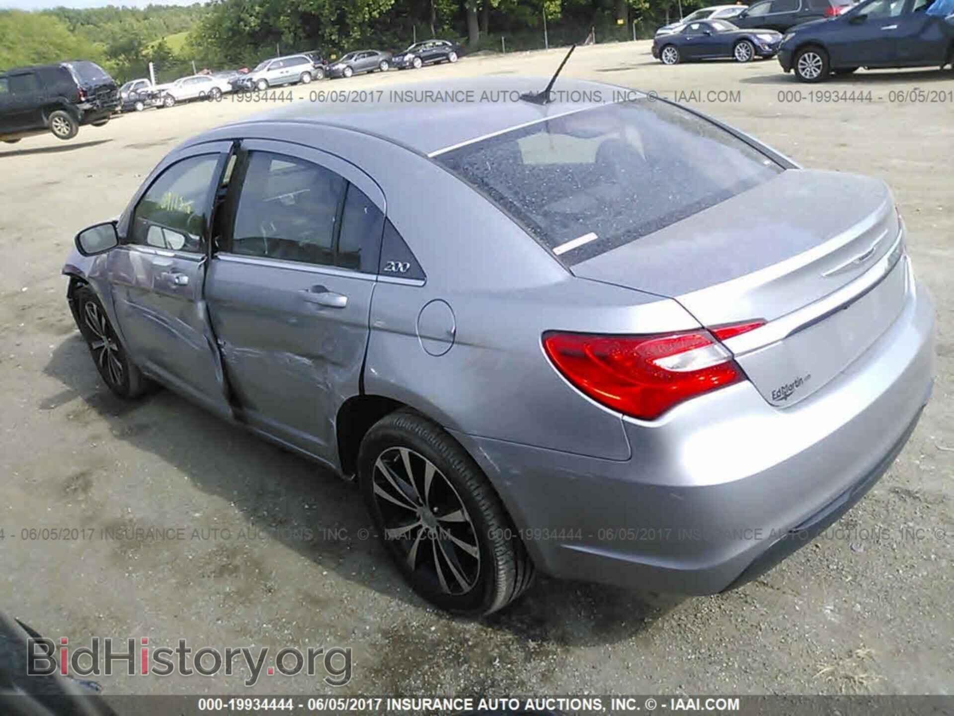 2013 Chrysler 200 - VIN: 1C3CCBBB5DN631855 - Photo 3