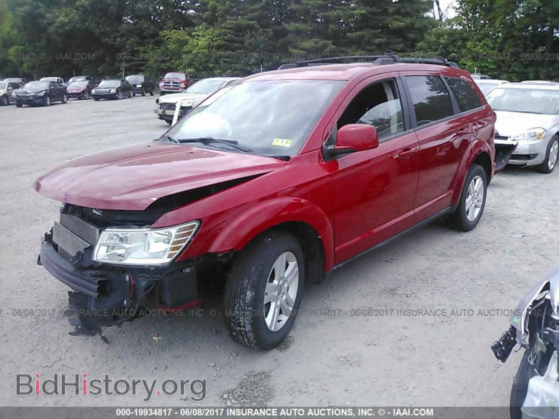 2012 Dodge Journey - VIN: 3C4PDCBB8CT323352 - Фото 2