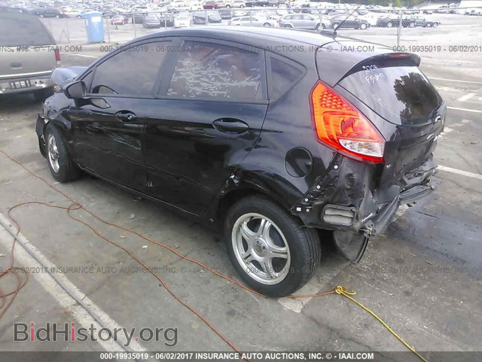 2012 Ford Fiesta - VIN: 3FADP4EJ2CM142704 - Фото 3
