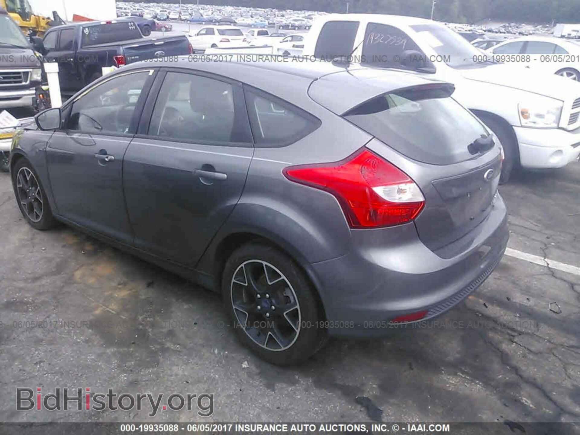 2012 Ford Focus - VIN: 1FAHP3K22CL377789 - Photo 3