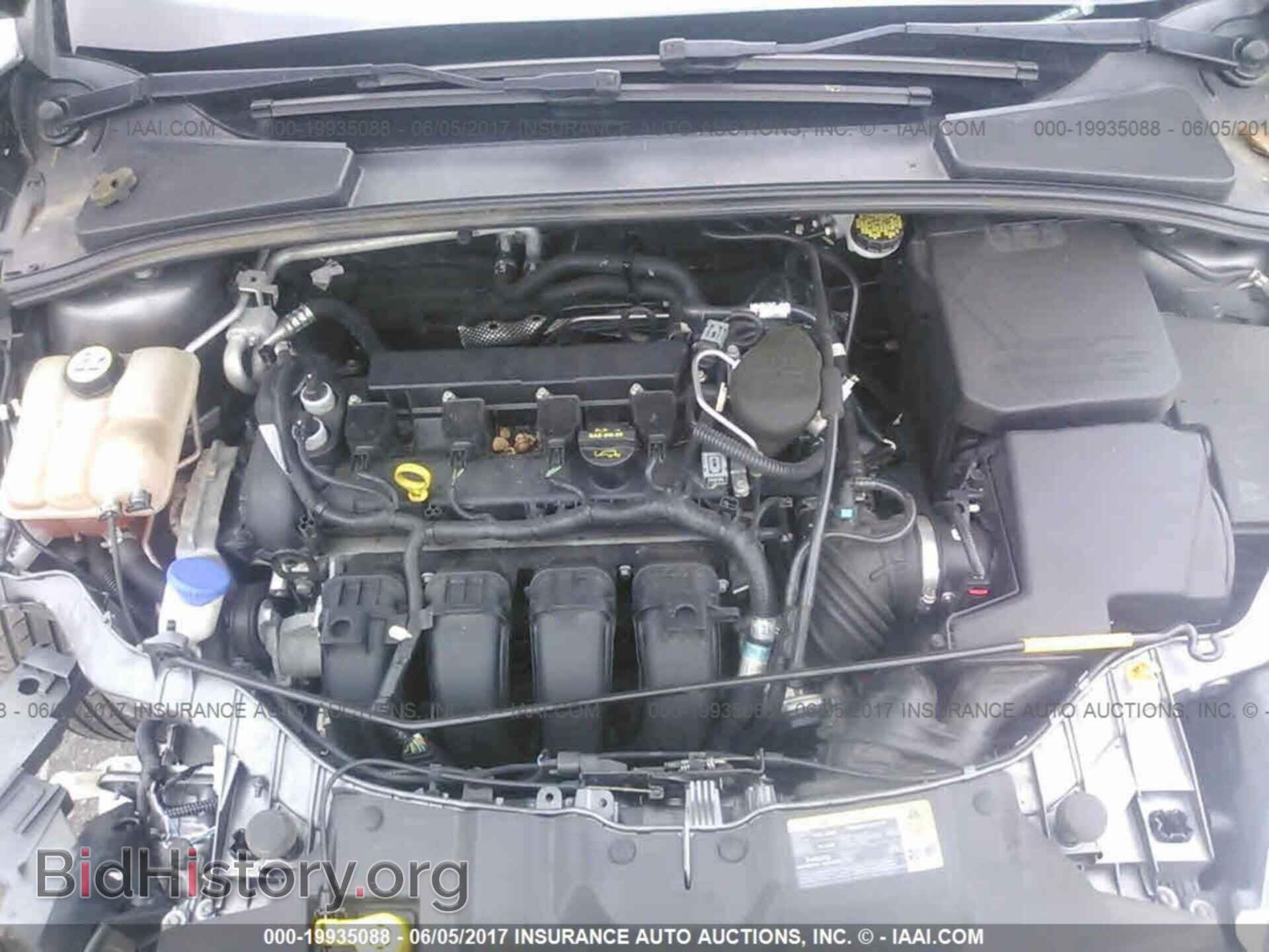 2012 Ford Focus - VIN: 1FAHP3K22CL377789 - Photo 10