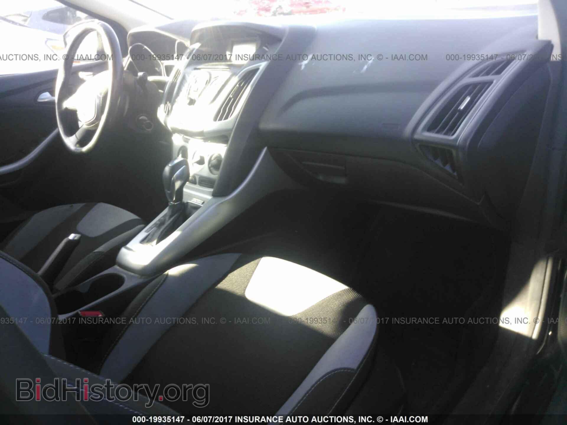 2012 Ford Focus - VIN: 1FAHP3K25CL422675 - Photo 5
