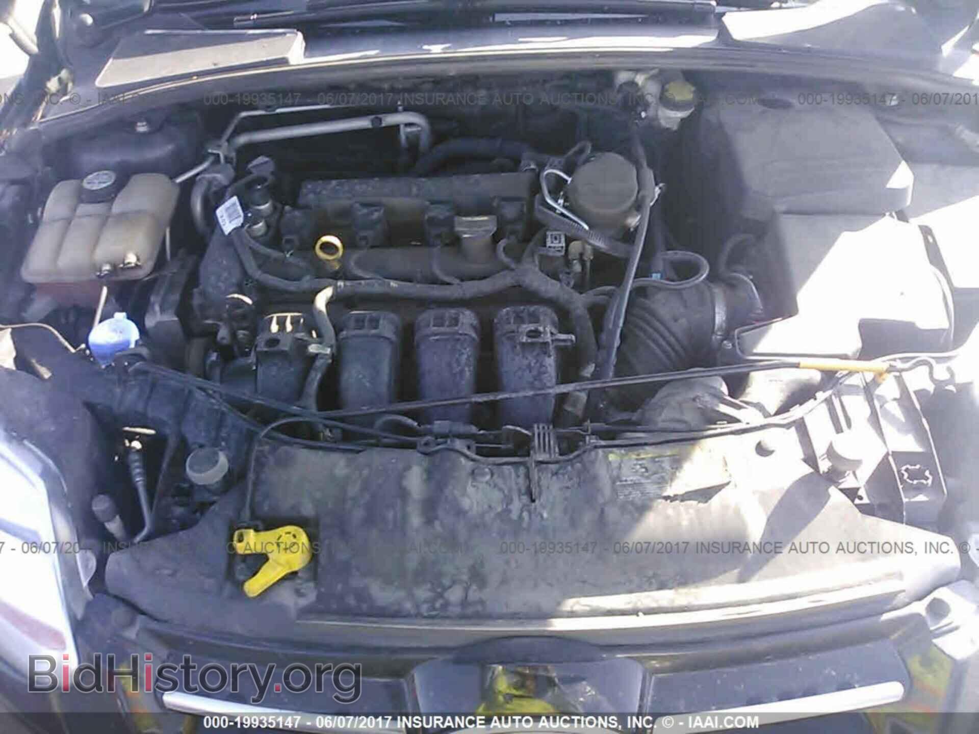 2012 Ford Focus - VIN: 1FAHP3K25CL422675 - Photo 10