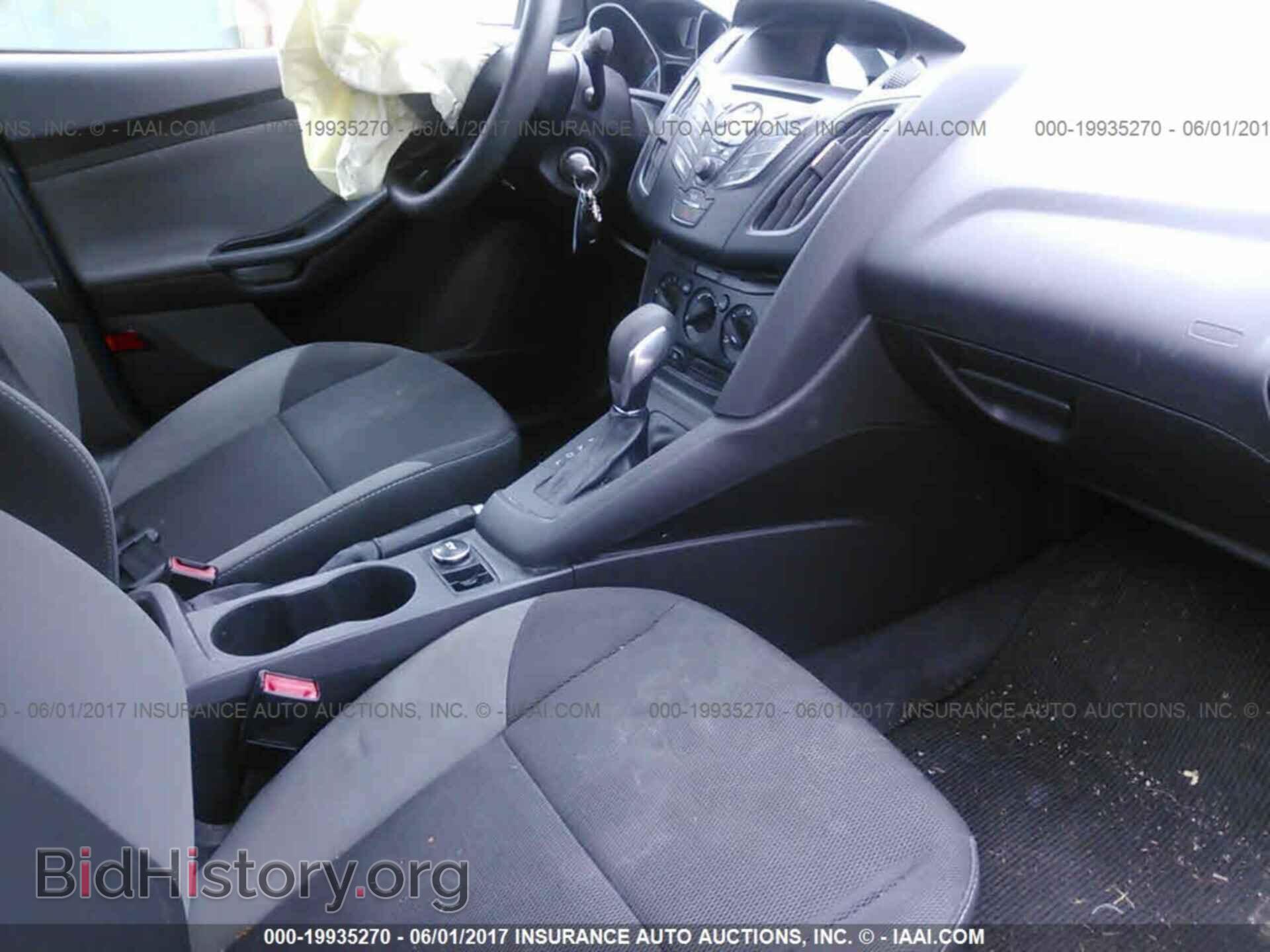 2012 Ford Focus - VIN: 1FAHP3E27CL413150 - Photo 5