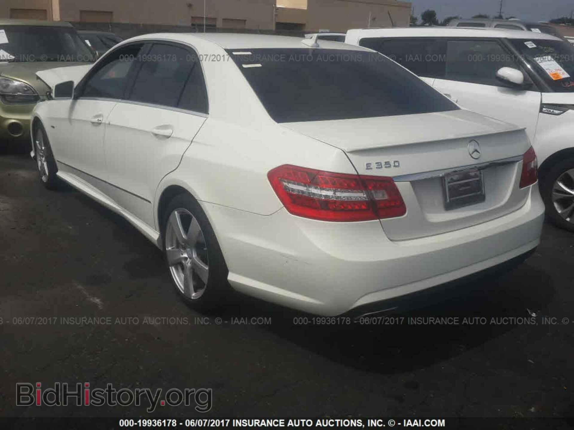 2012 Mercedes-benz E - VIN: WDDHF5KB4CA570617 - Фото 3