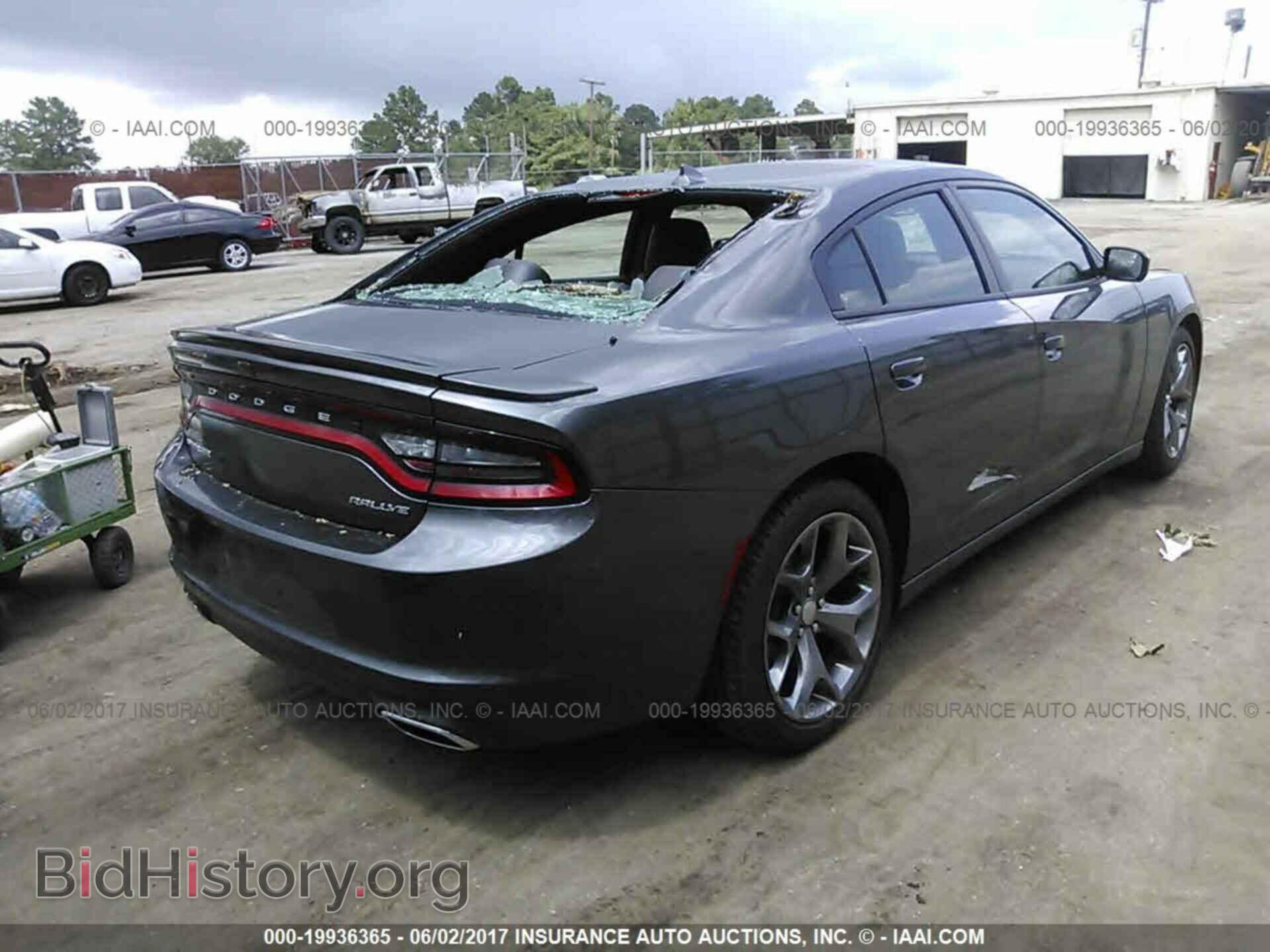 2016 Dodge Charger - VIN: 2C3CDXHG0GH292478 - Photo 4