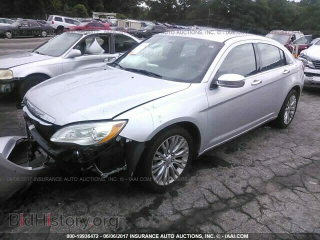 2012 Chrysler 200 - VIN: 1C3CCBAB1CN262329 - Фото 2