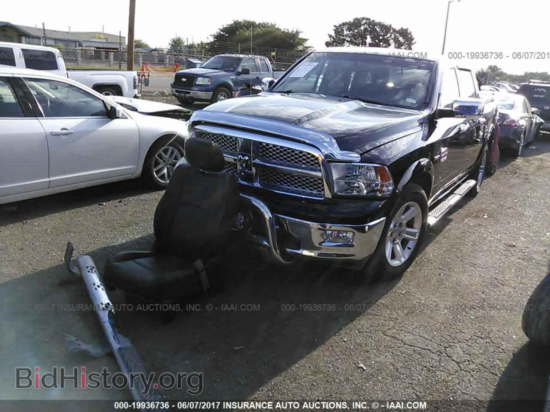 2012 Dodge Ram 1500 - VIN: 1C6RD6PT2CS181682 - Photo 2
