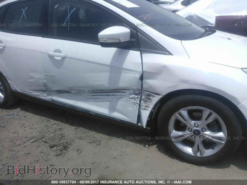 2014 Ford FOCUS (VIN 1FADP3F25EL374638) — photo 6 of 10