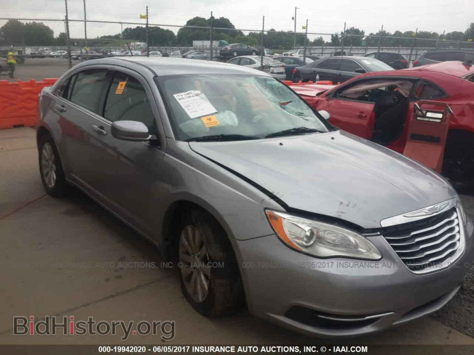 Photo 1C3CCBBB1DN585005 - Chrysler 200 2013
