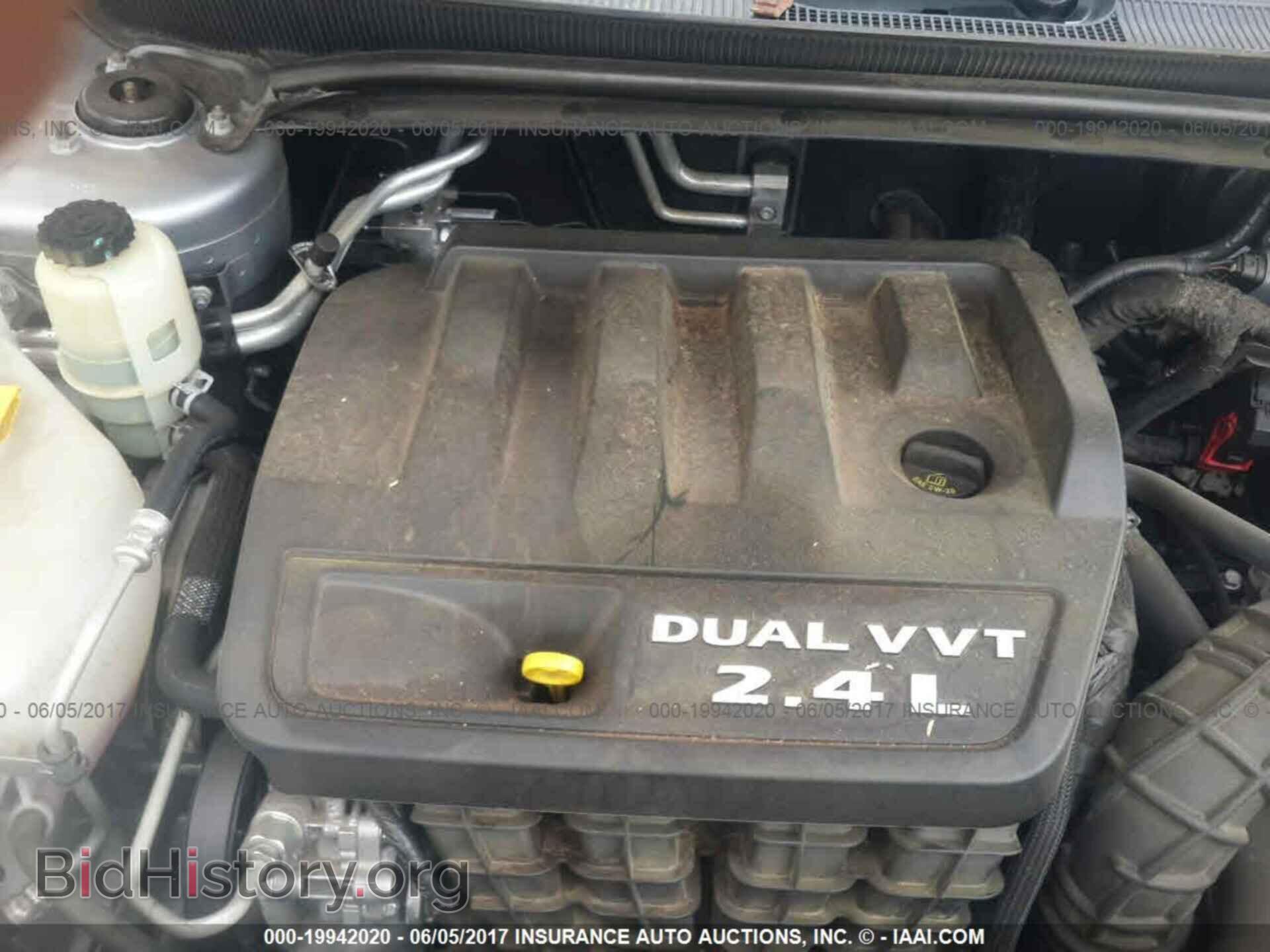 2013 Chrysler 200 - VIN: 1C3CCBBB1DN585005 - Фото 10