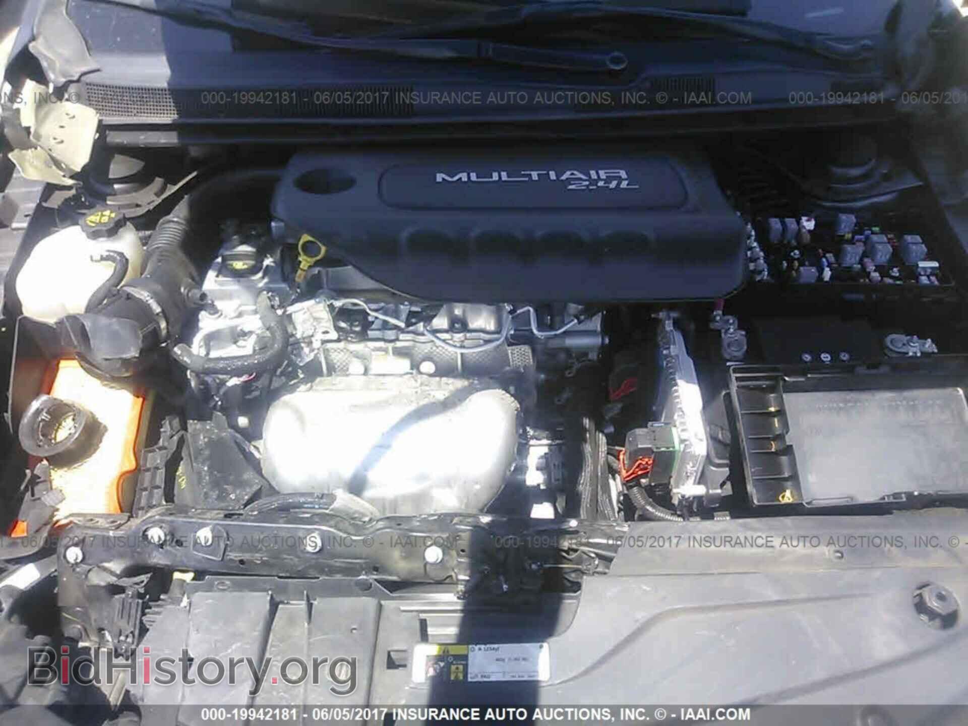 2015 Chrysler 200 - VIN: 1C3CCCAB5FN745171 - Фото 10