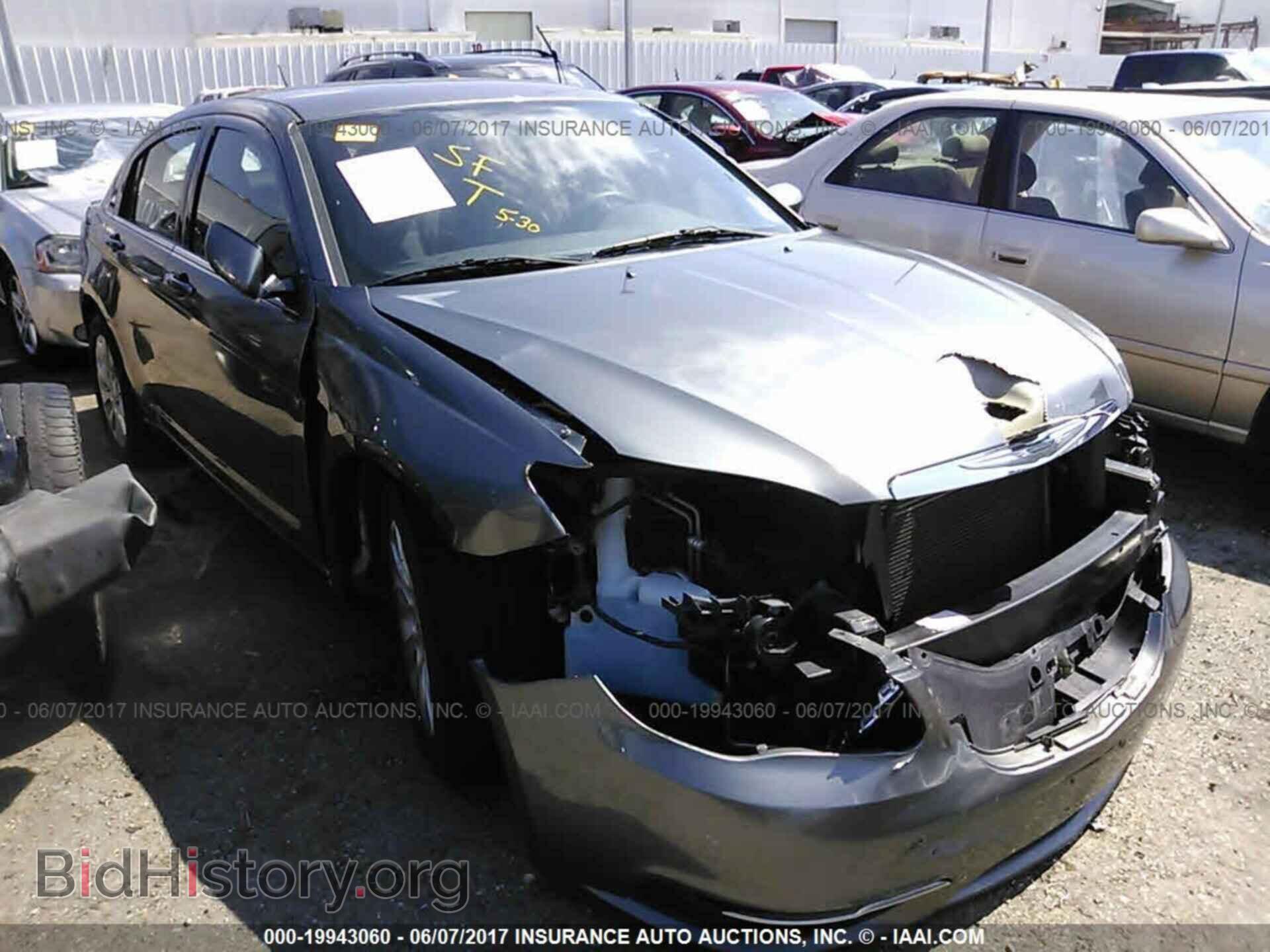 Photo 1C3CCBAB9CN130077 - Chrysler 200 2012